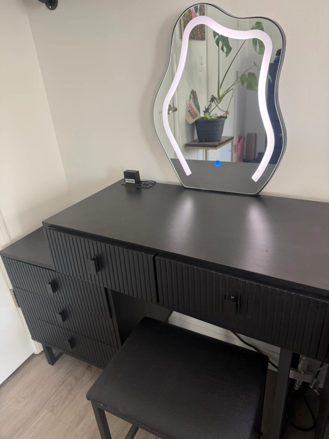 Black Vanity Desk with Mirror & Stool - photo 4