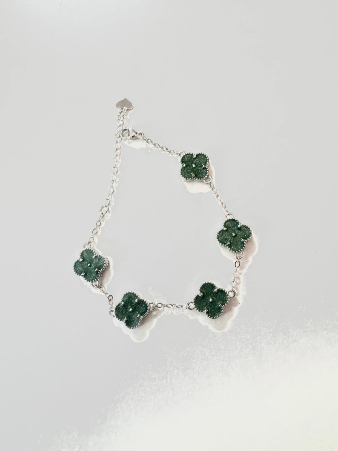 Elegant Green Clover Bracelet, Mid size Silver plated New! - photo 2