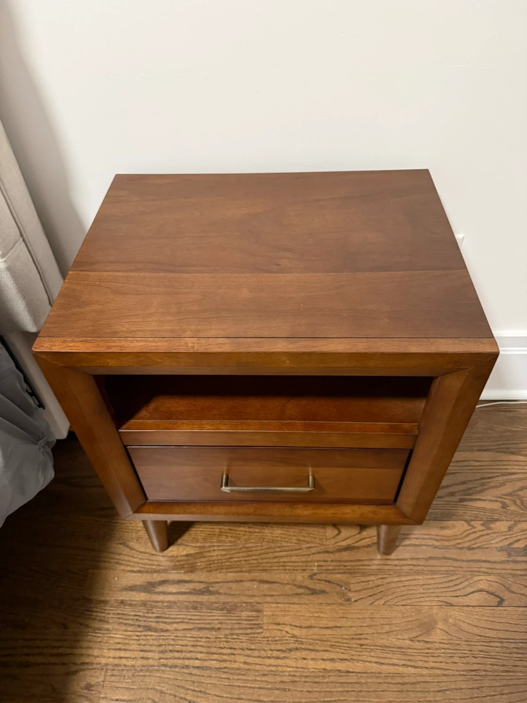 Modern Nightstand - photo 2