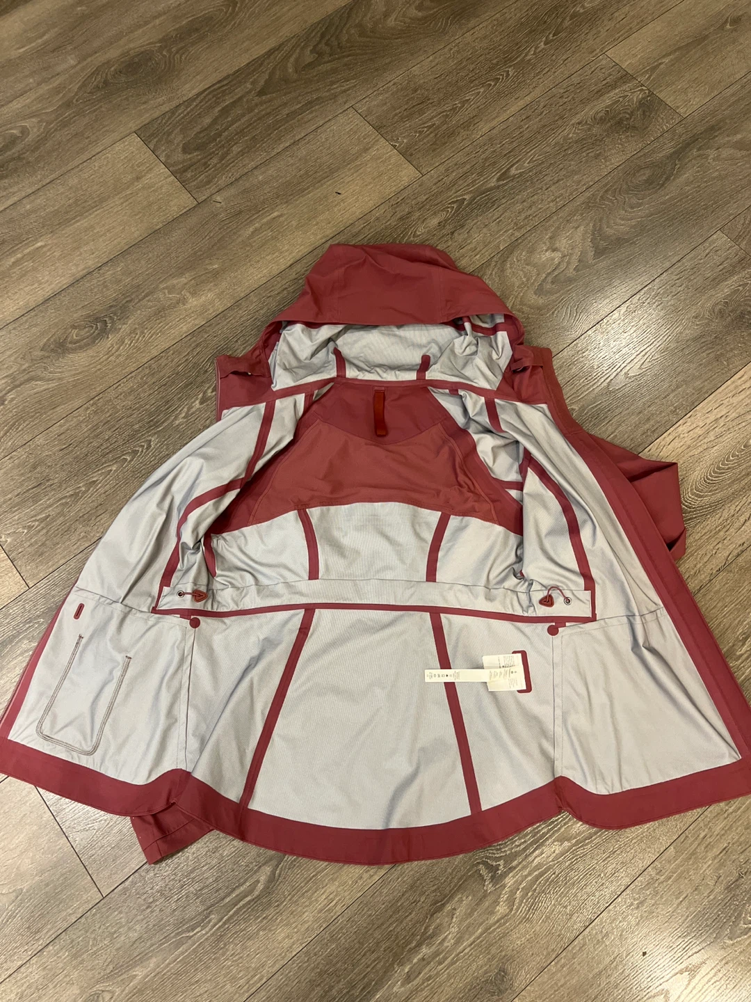 Lululemon Rain Rebel Jacket - Size 6 - photo 3