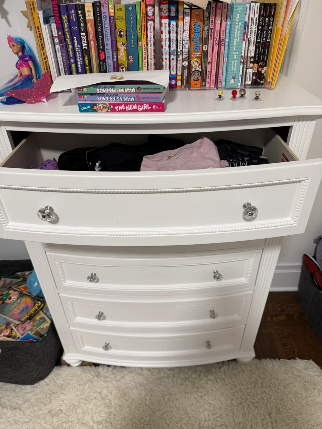 White 5-Drawer Dresser - photo 3