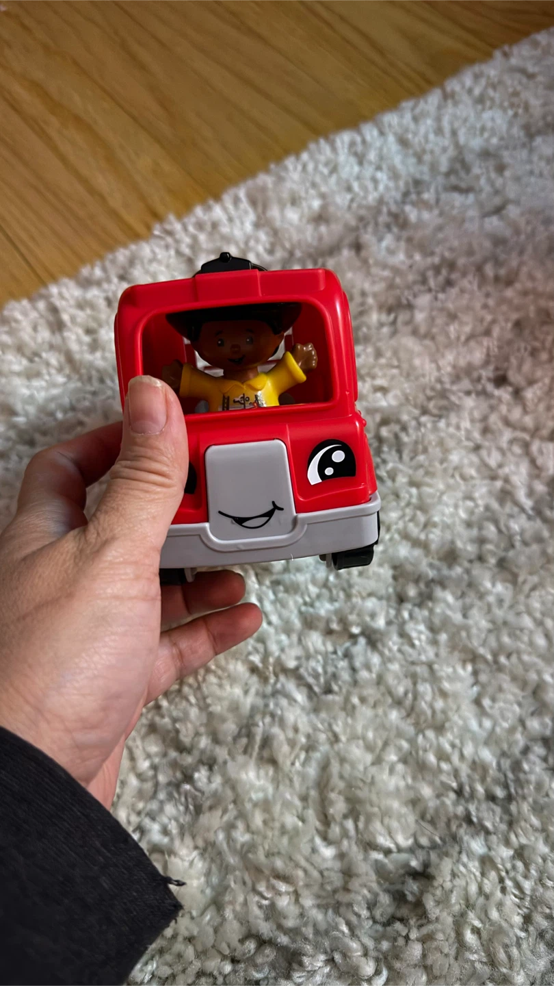 Toy Little People Friendly Fire Truck - photo 2
