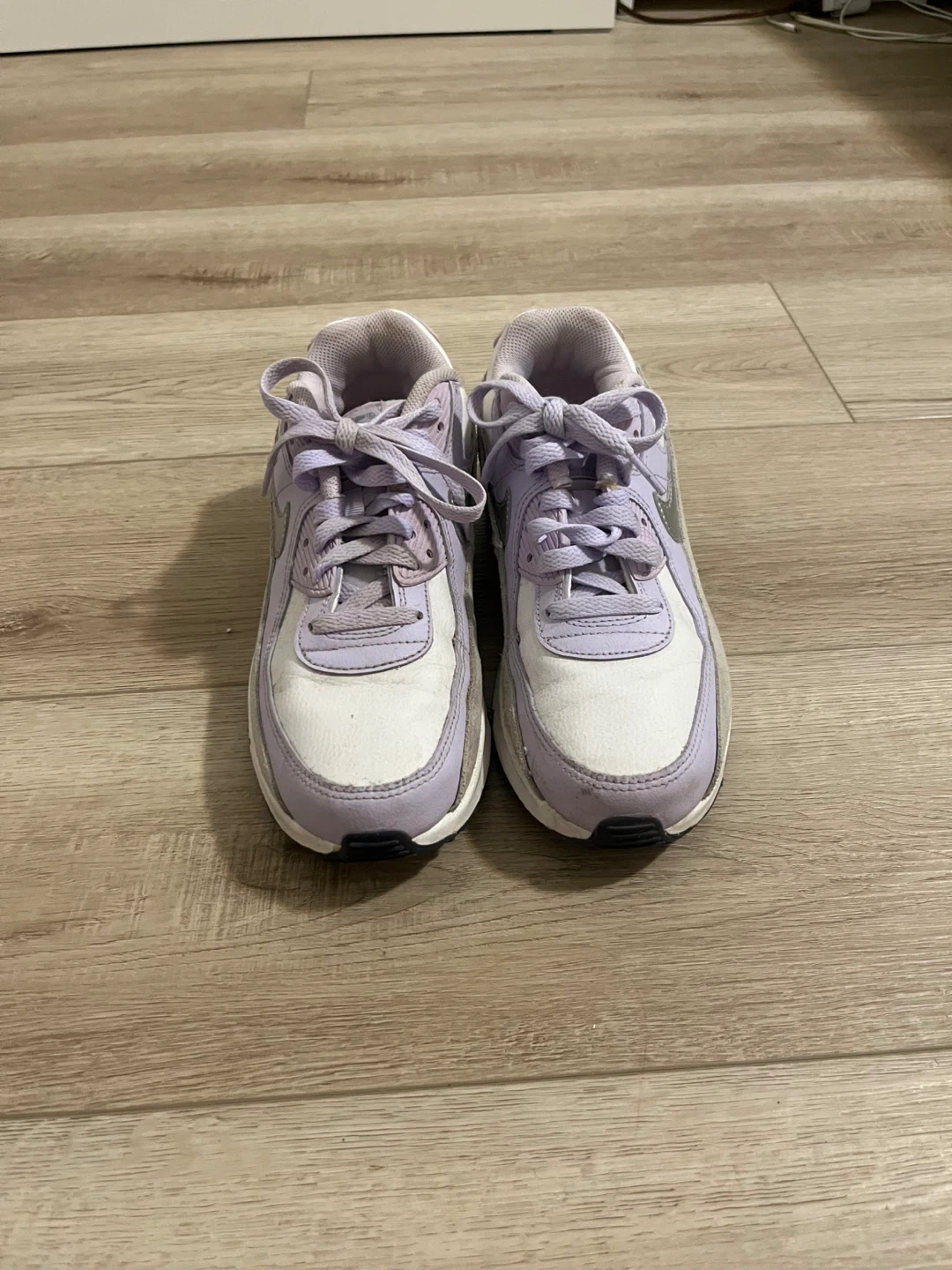 Nike Air Max 90 Lilac/White, Size 6.5 - photo 3
