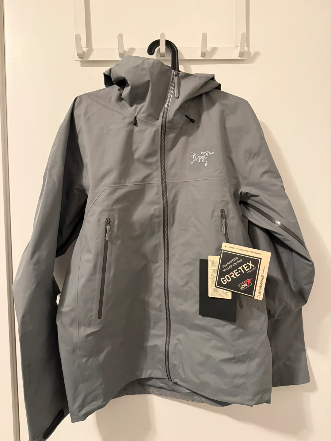 Arc'teryx Beta SL Jacket - Medium BNWT - photo 2