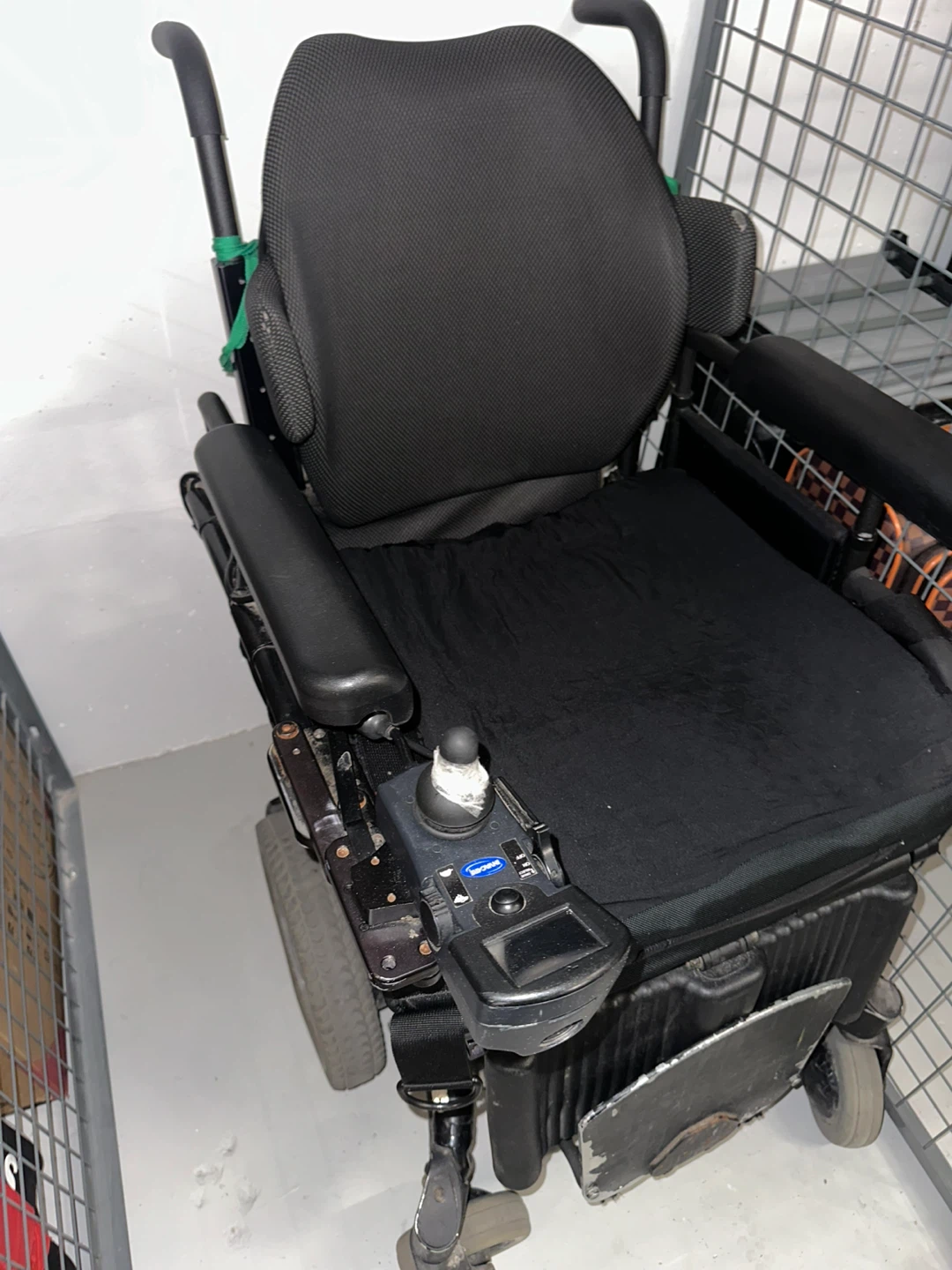 FREE - Electric Wheelchair - photo 2
