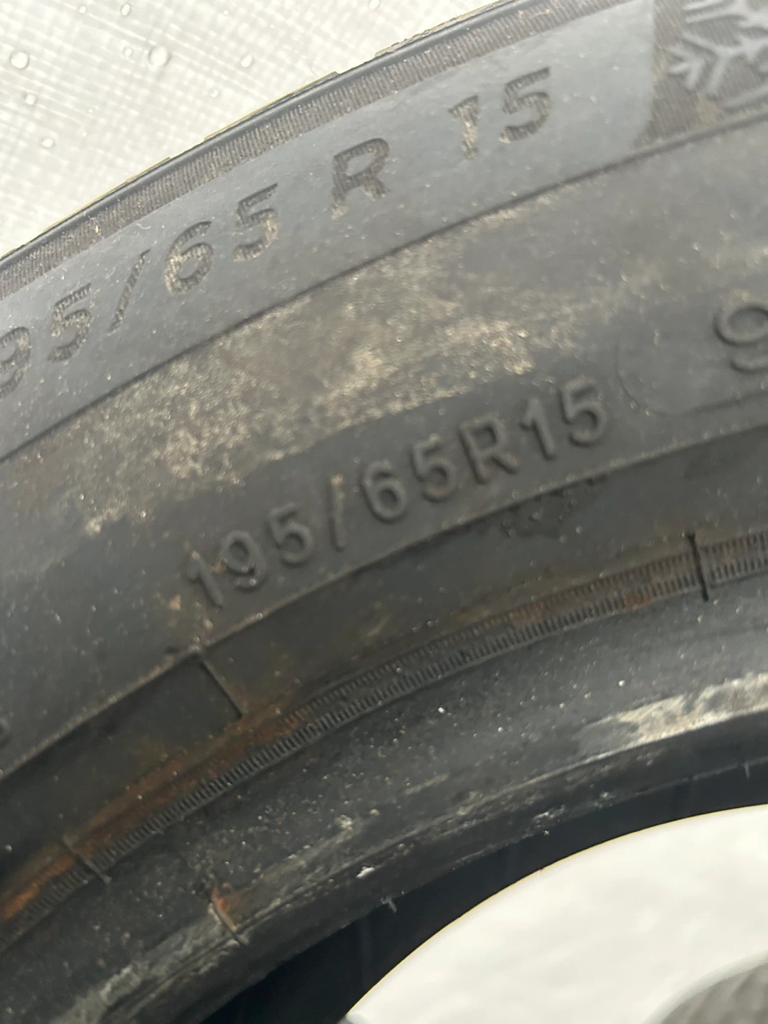 Michelin 195/65R15 Winter Tires - photo 4