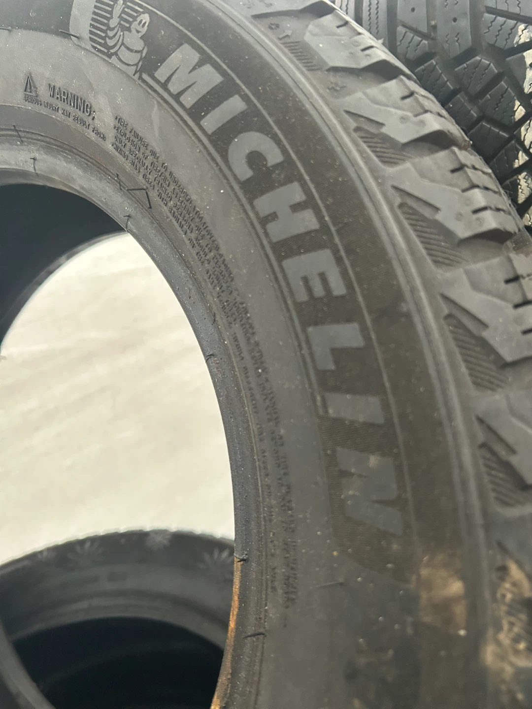 Michelin 195/65R15 Winter Tires - photo 5