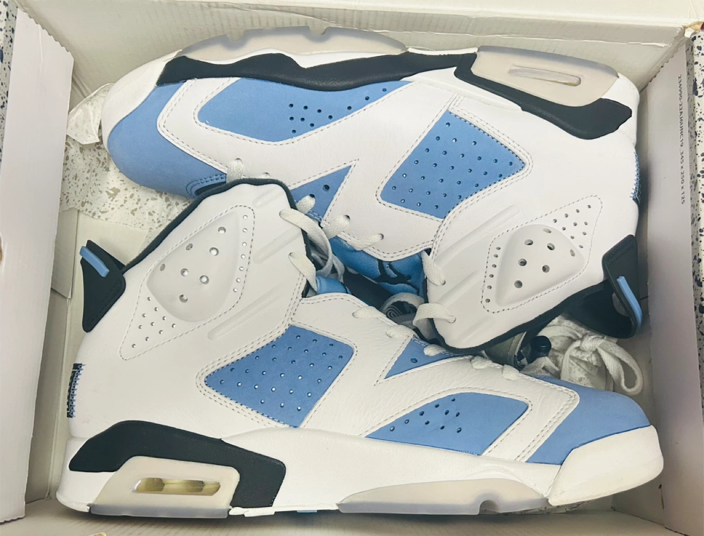 Air Jordan 6 Retro UNC - photo 3