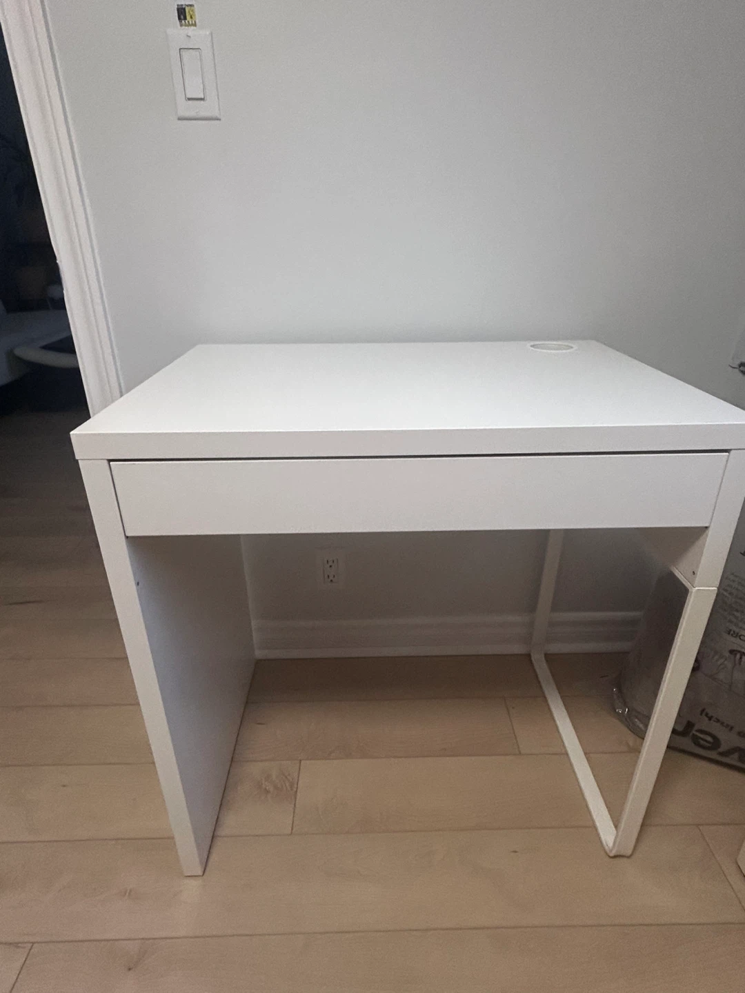 IKEA MICKE Desk, White - 73x50 cm
