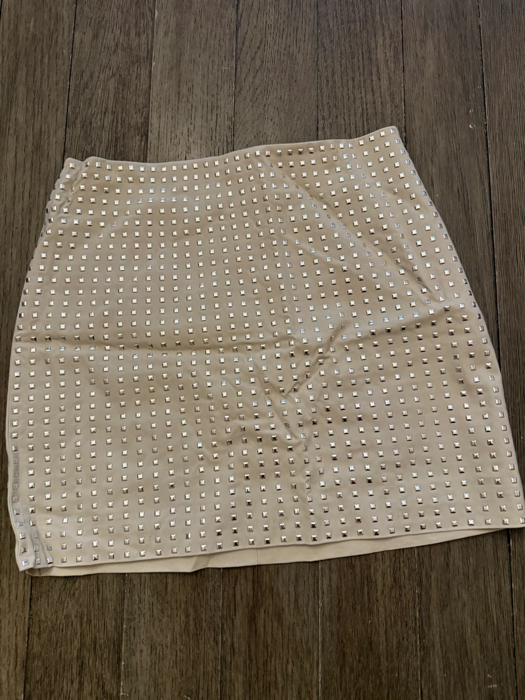 H&M Beige Mini Skirt - Size 6