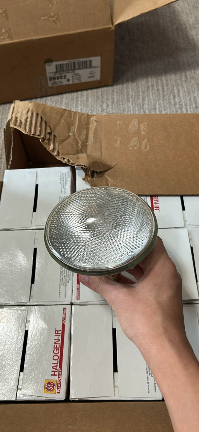 GE Halogen-IR Floodlight PAR38 - photo 2