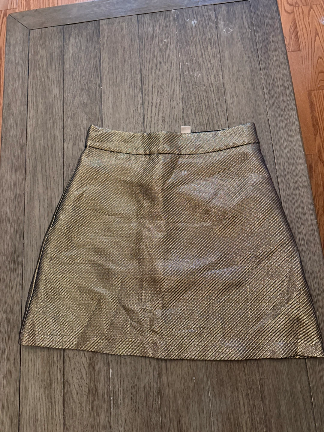 H&M Gold Mini Skirt - Size 6