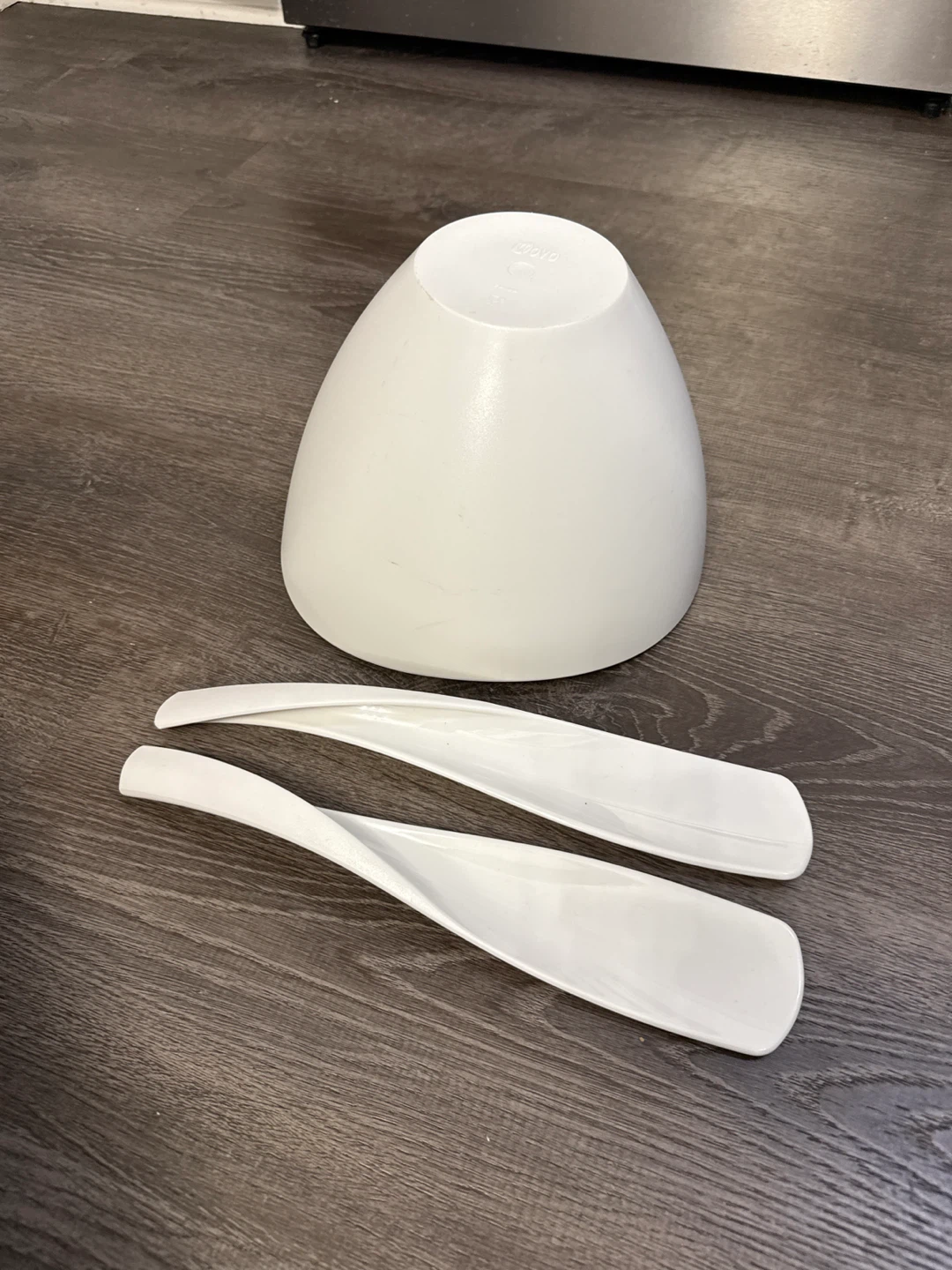 WOVO White Salad Bowl with Serving Spoons - photo 3