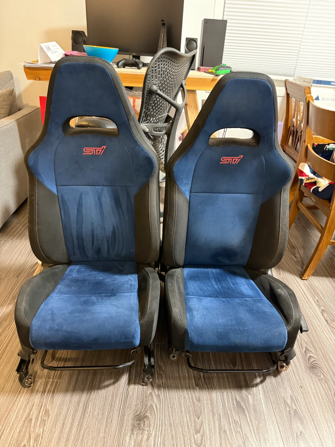2006 USDM Subaru STI Blue Racing Seats - Pair - photo 2