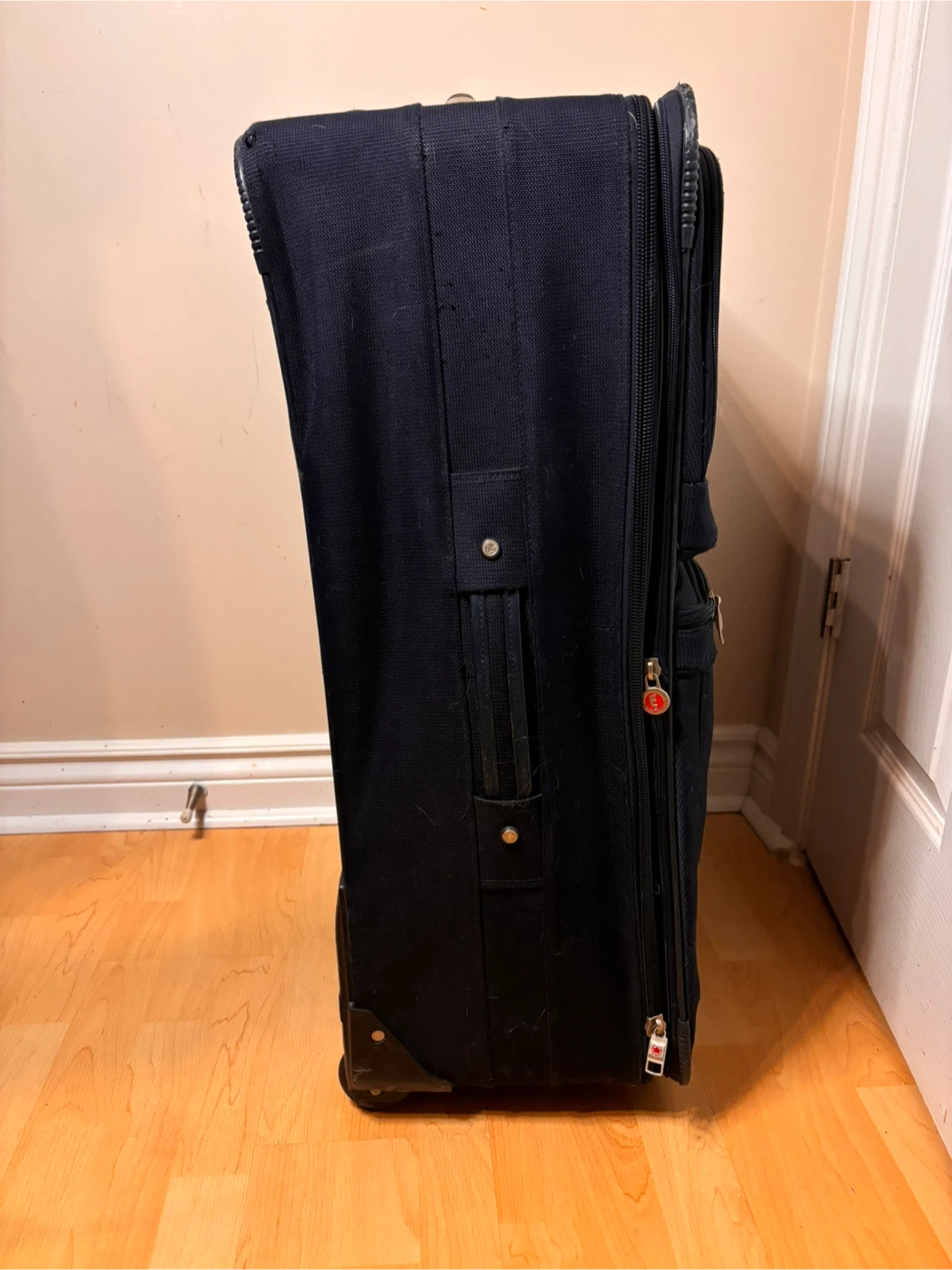 Air Canada Rolling Suitcase – Large Checked Size - photo 5