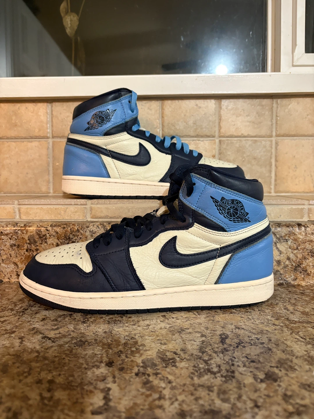 Nike Air Jordan 1 High University Blue