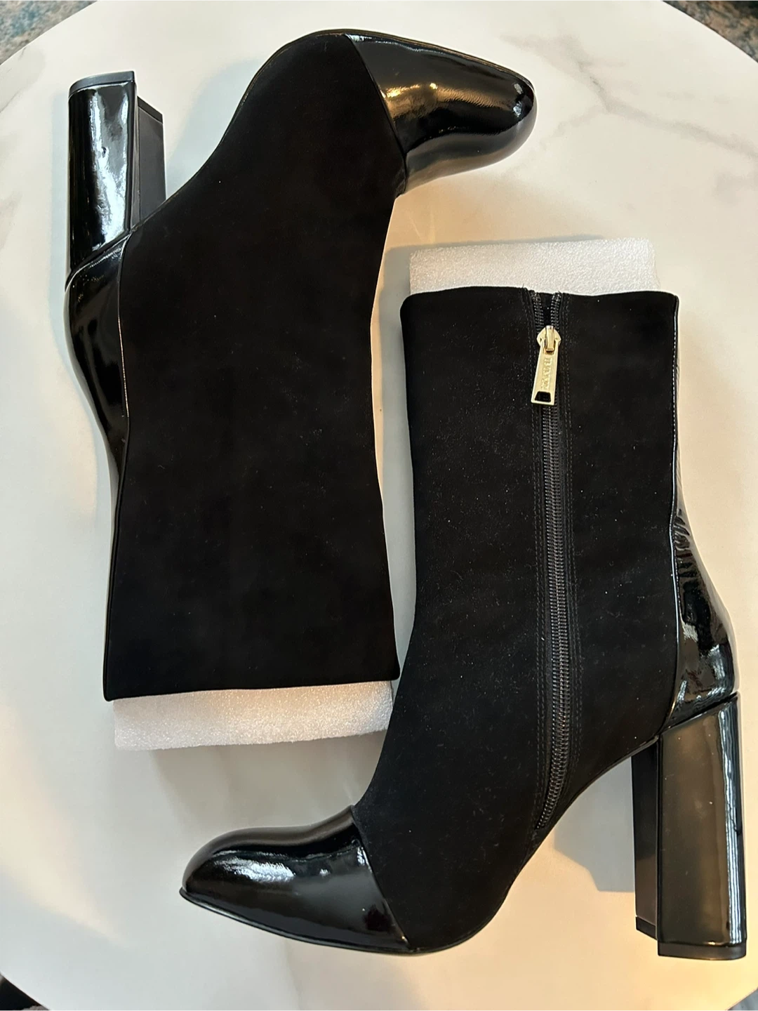 Size 7.5 - BRAND NEW!  iSAAC MiZRAHI Black Leather Ankle Boots - photo 5