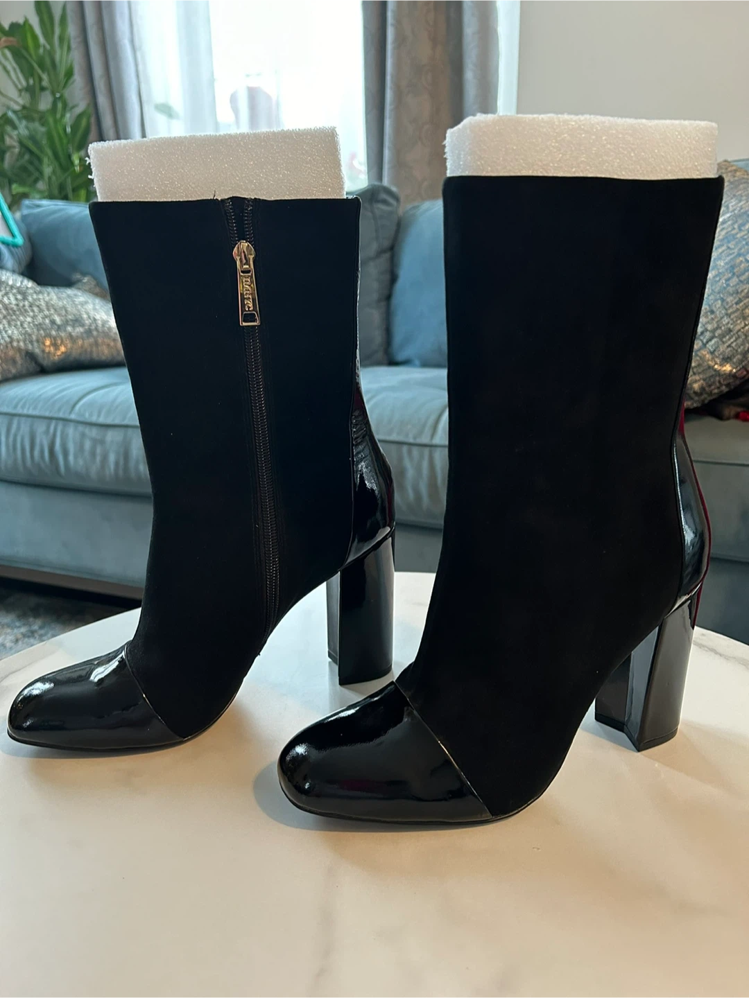 Size 7.5 - BRAND NEW!  iSAAC MiZRAHI Black Leather Ankle Boots - photo 2