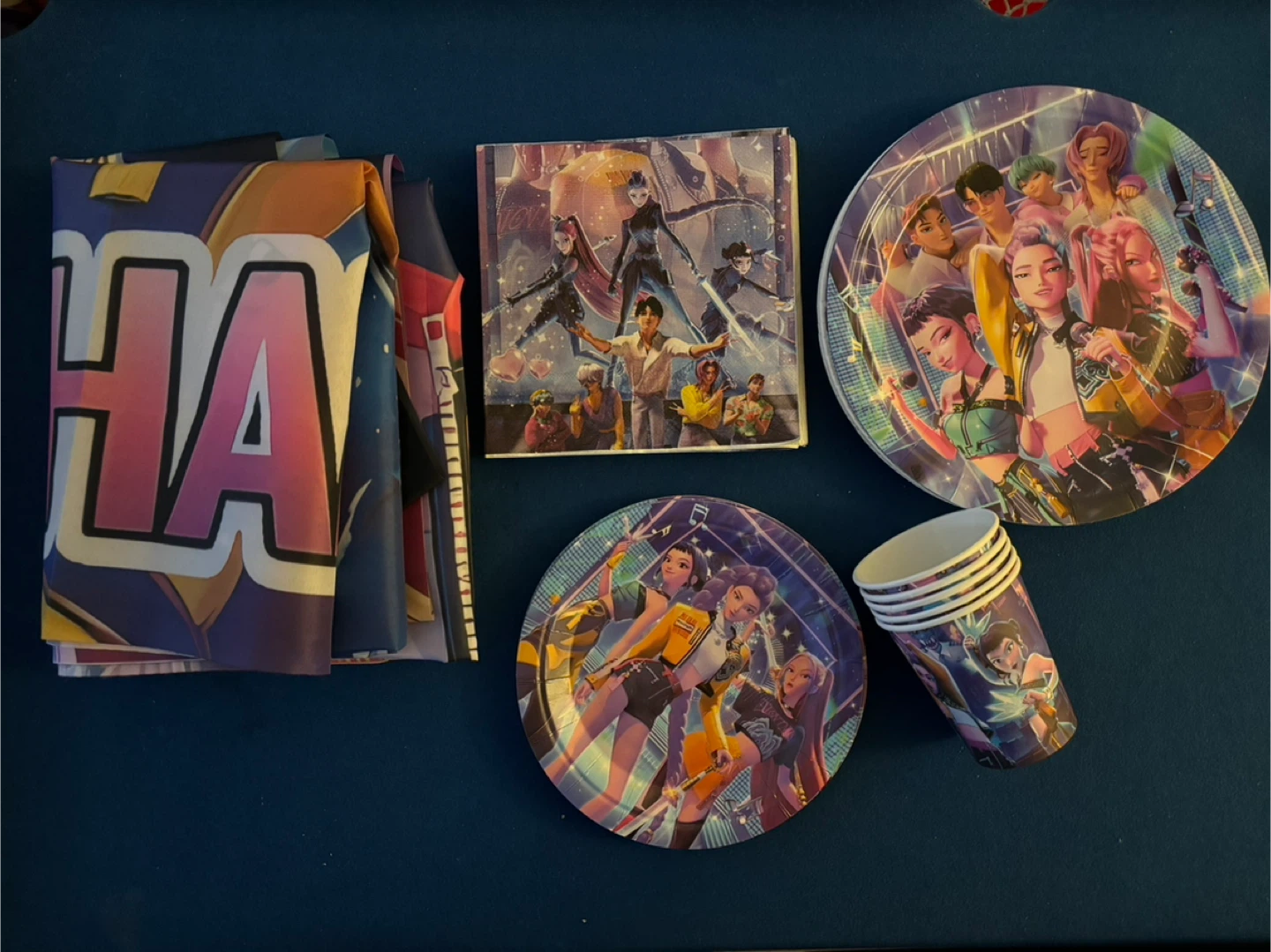 Kpop Demon Hunters Banner and Party Set - photo 2