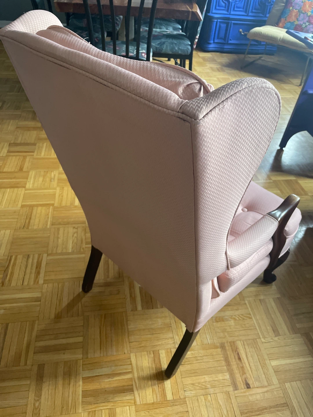 Pink Wingback Armchair - photo 3