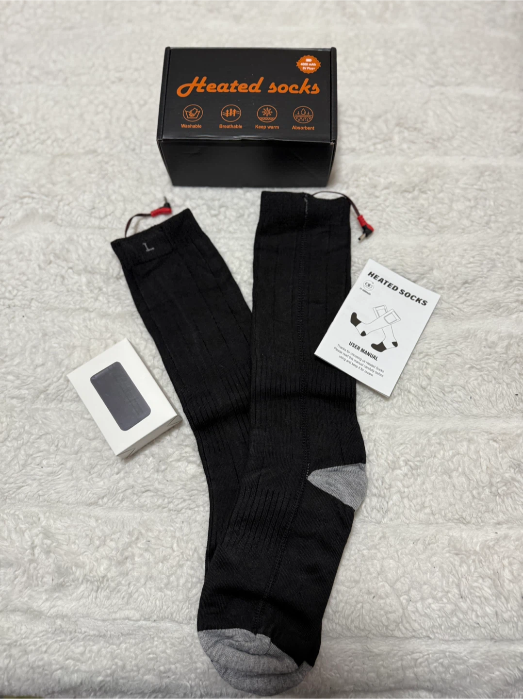 ZUOYI Heated Socks - one Size - New in Box!
