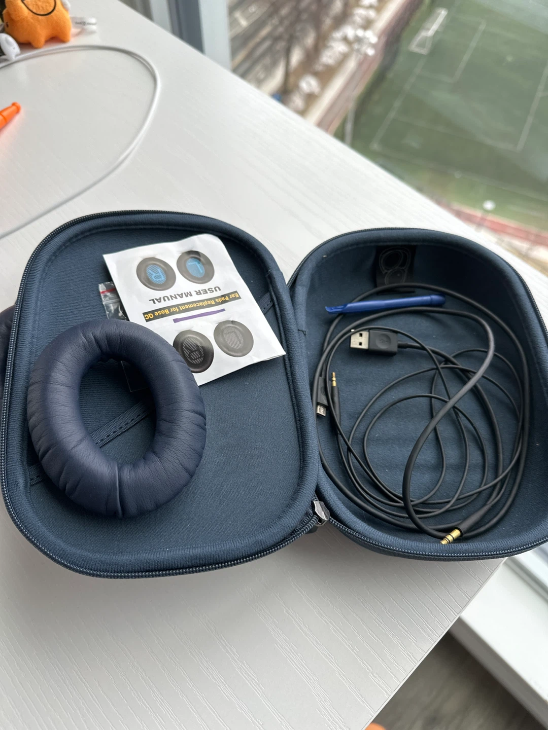 Bose QuietComfort 35 II Limited Edition Headphones - photo 3