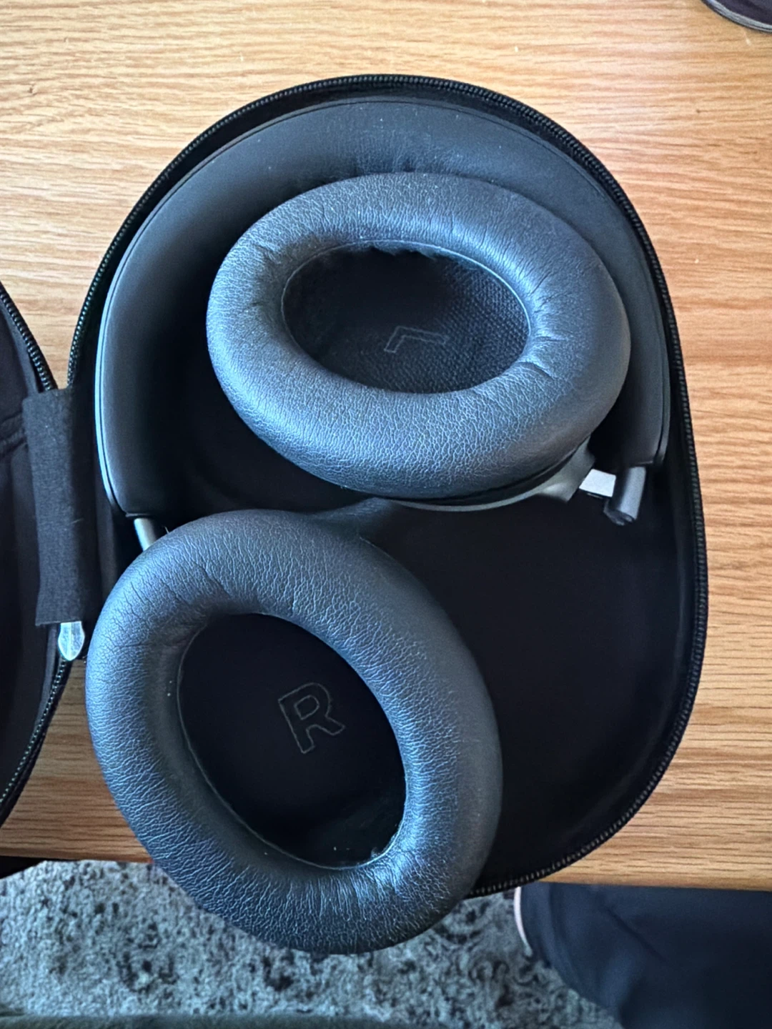 Bose QC Ultra Headpones - Great Condition - photo 2