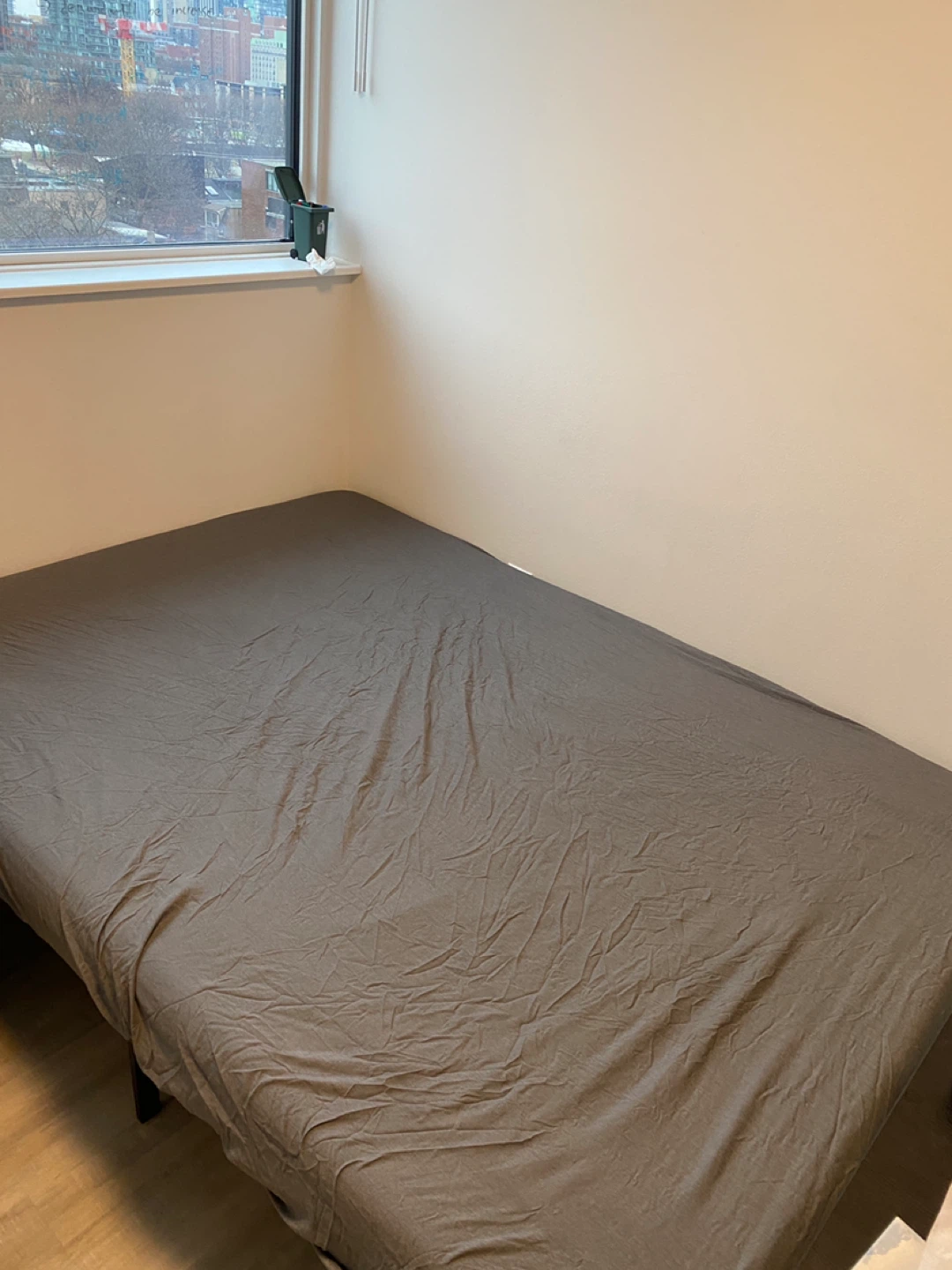 Fitted Sheet & Mattress Topper - photo 4