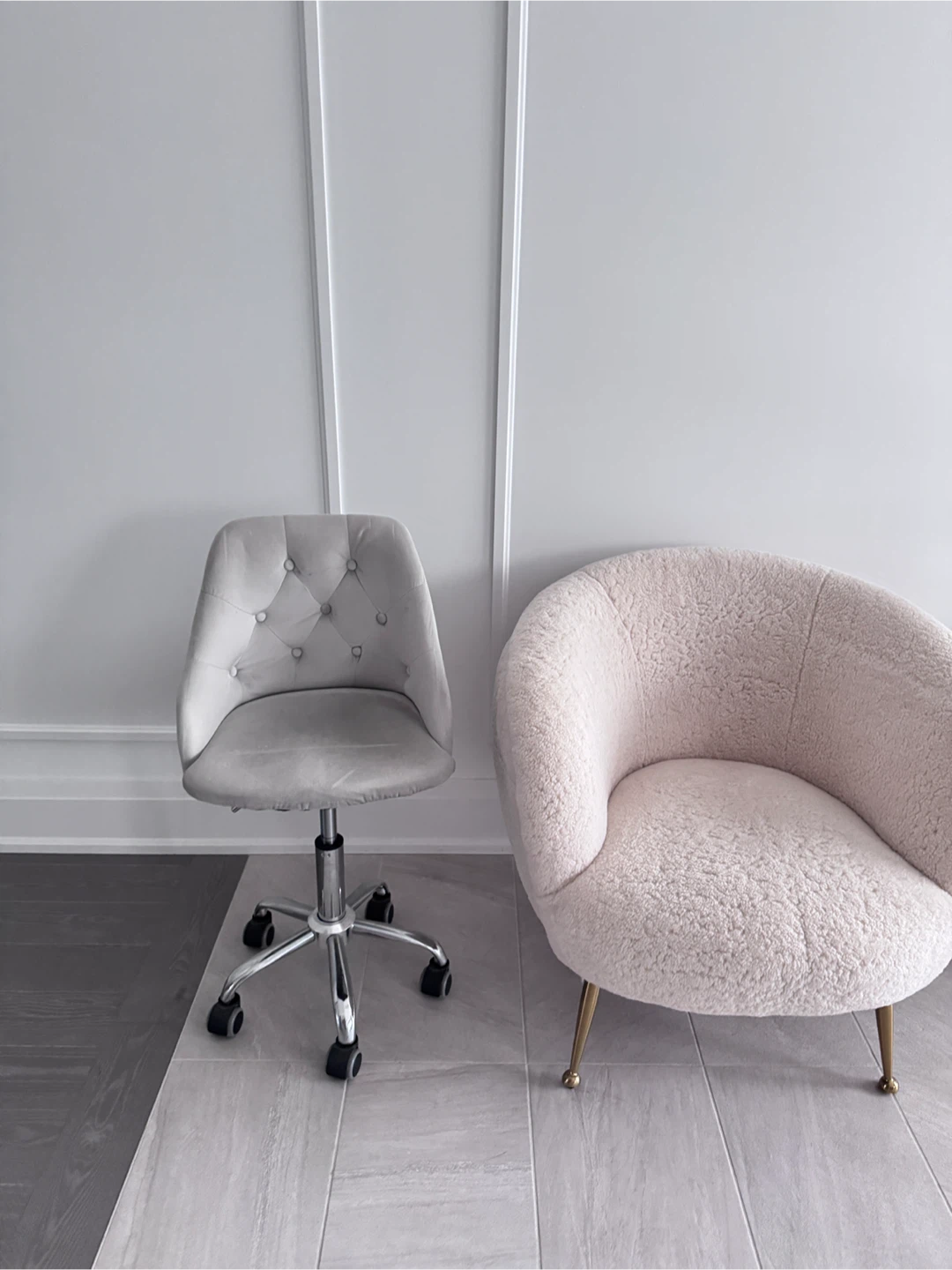 Grey Velvet Swivel Chair Small - photo 5