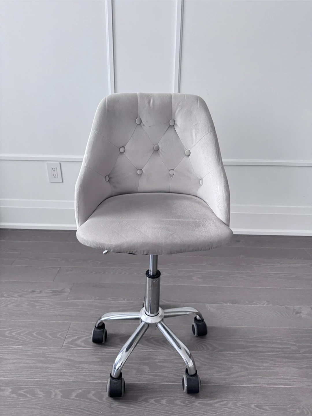 Grey Velvet Swivel Chair Small