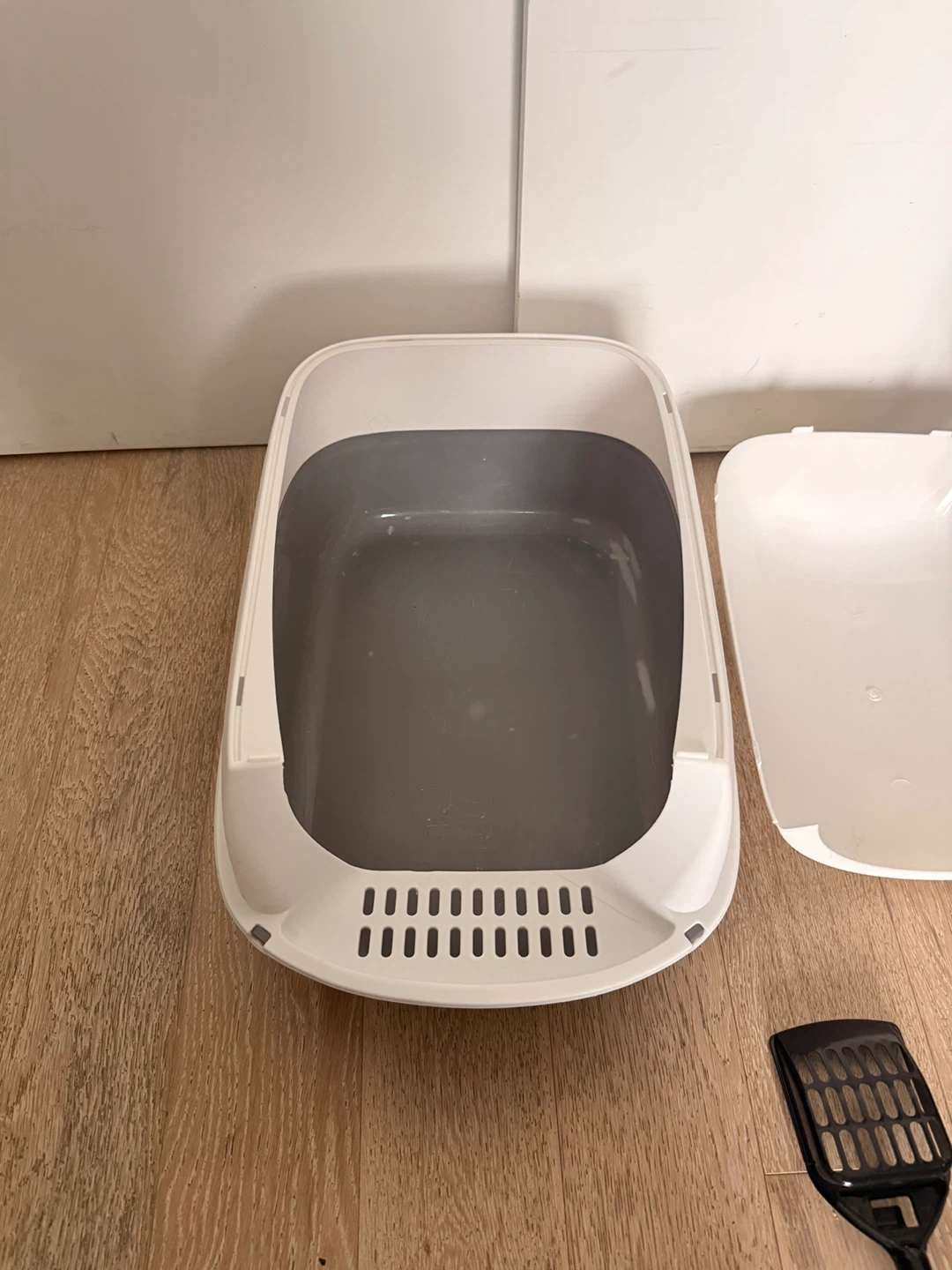 Catit Cat Litter Box with Scoop - photo 3