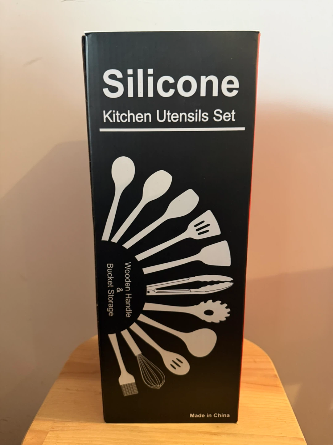 Silicone Kitchen Utensils Set - New in Box 🥕