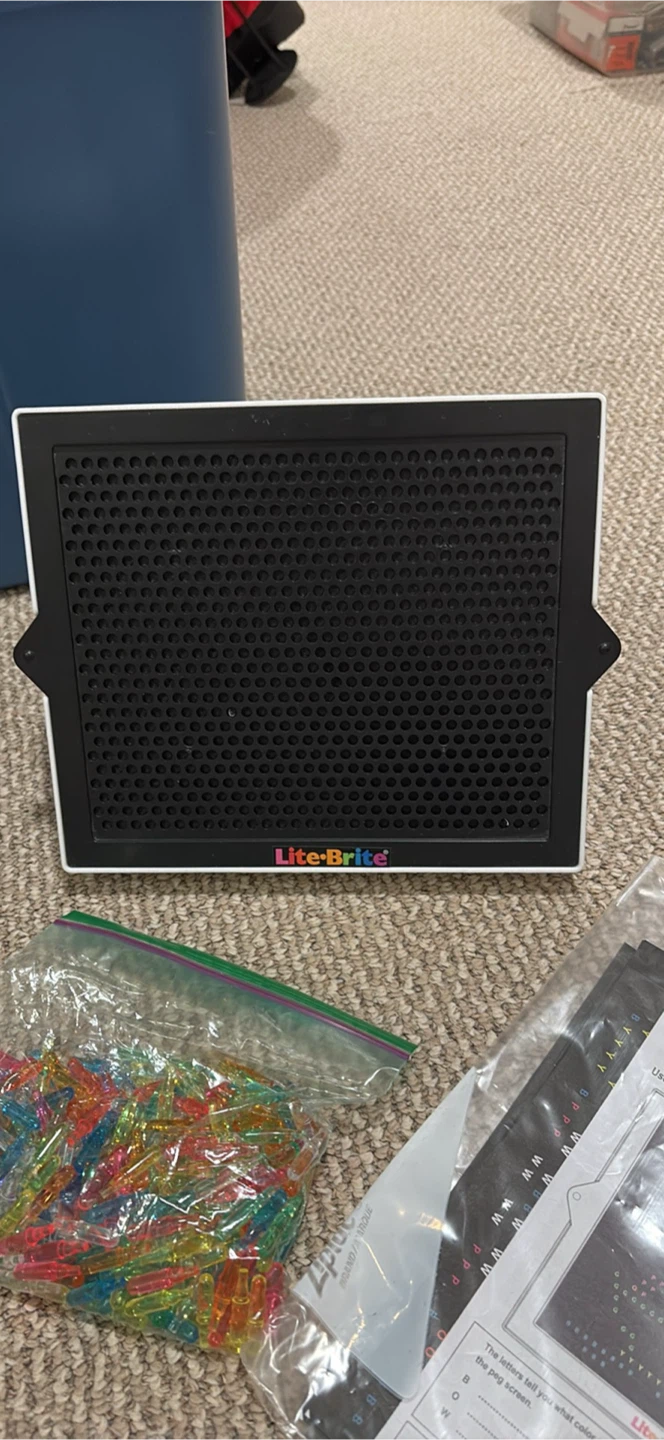 Lite-Brite - Battery Operated - photo 4