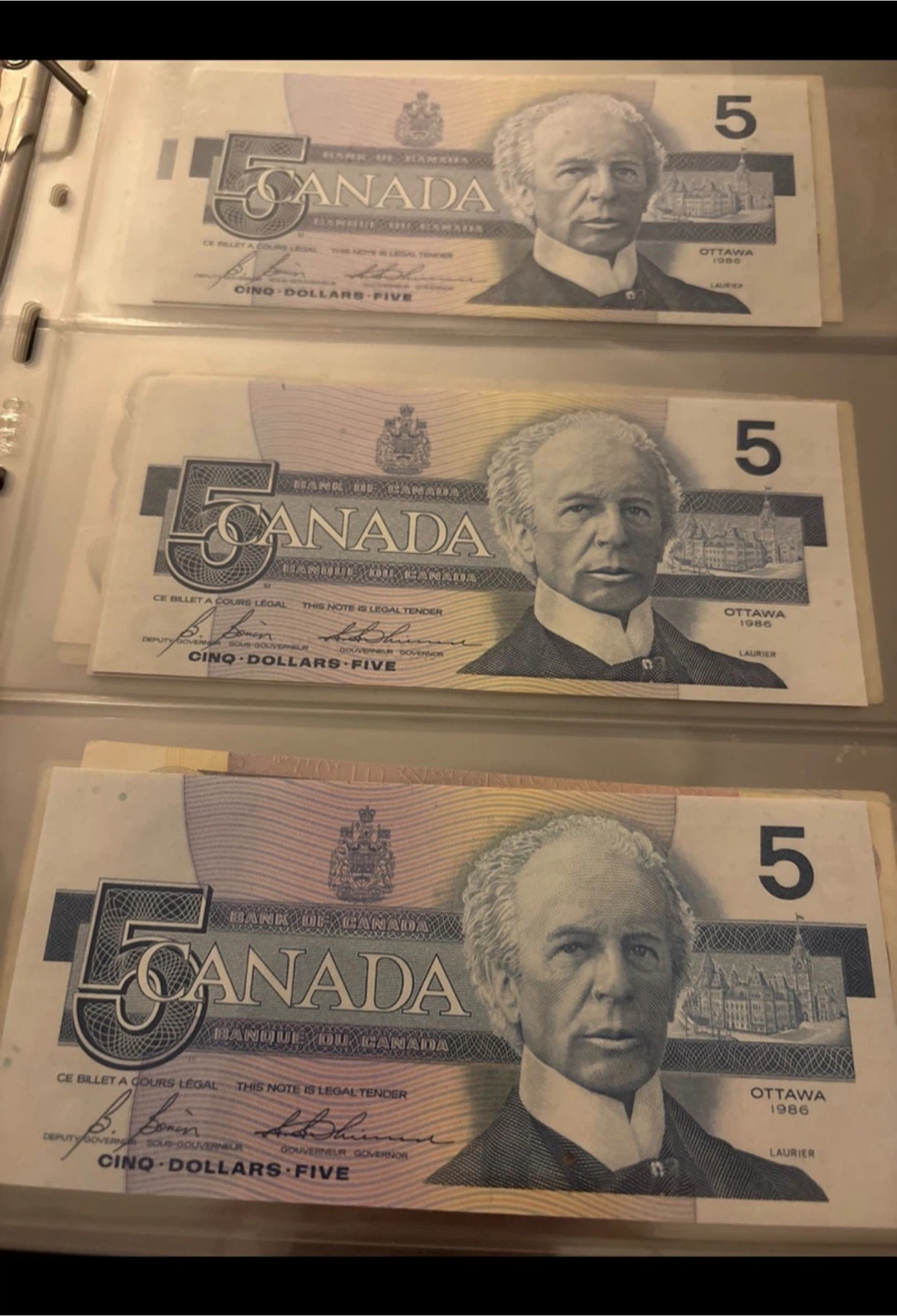 Vintage Canadian $5 Bill - 1986