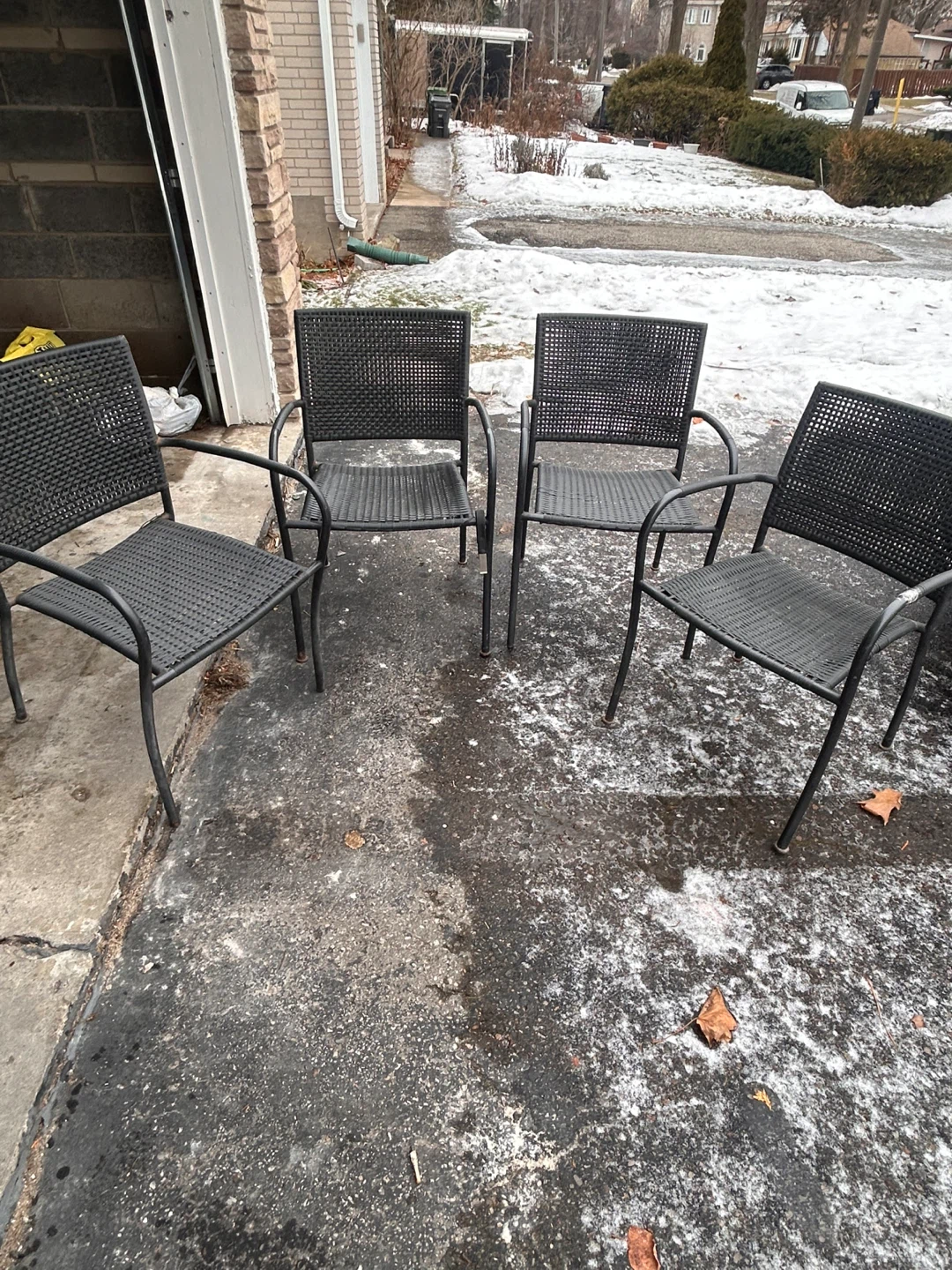 Set of 4 Outdoor Wicker Chairs - Black
