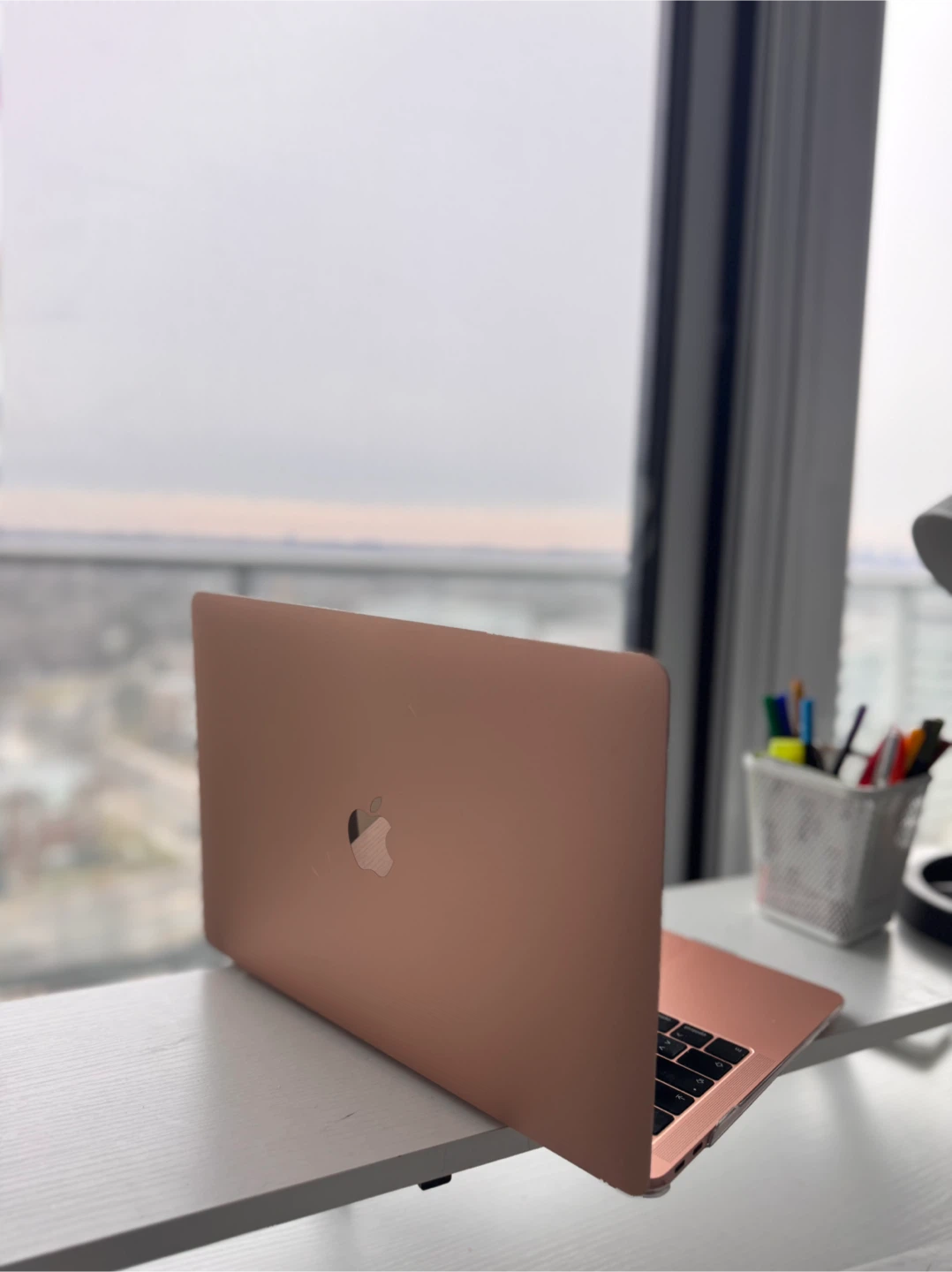 MacBook Air 13” Retina (2018) – 8GB RAM – Great Condition - photo 3