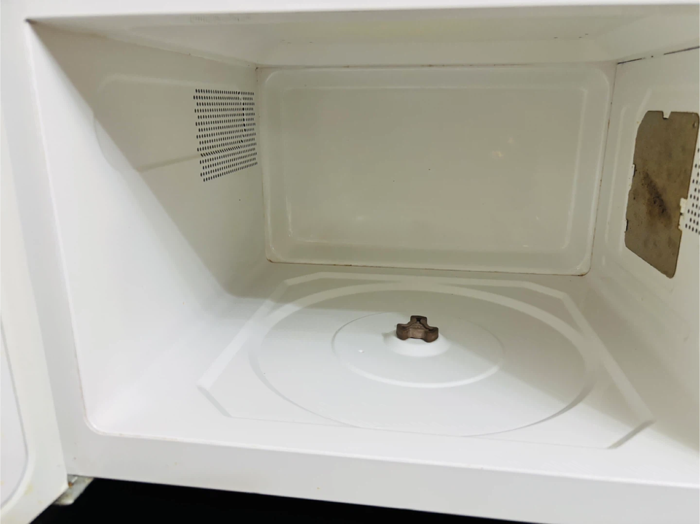 Hamilton Beach Microwave Oven - photo 5