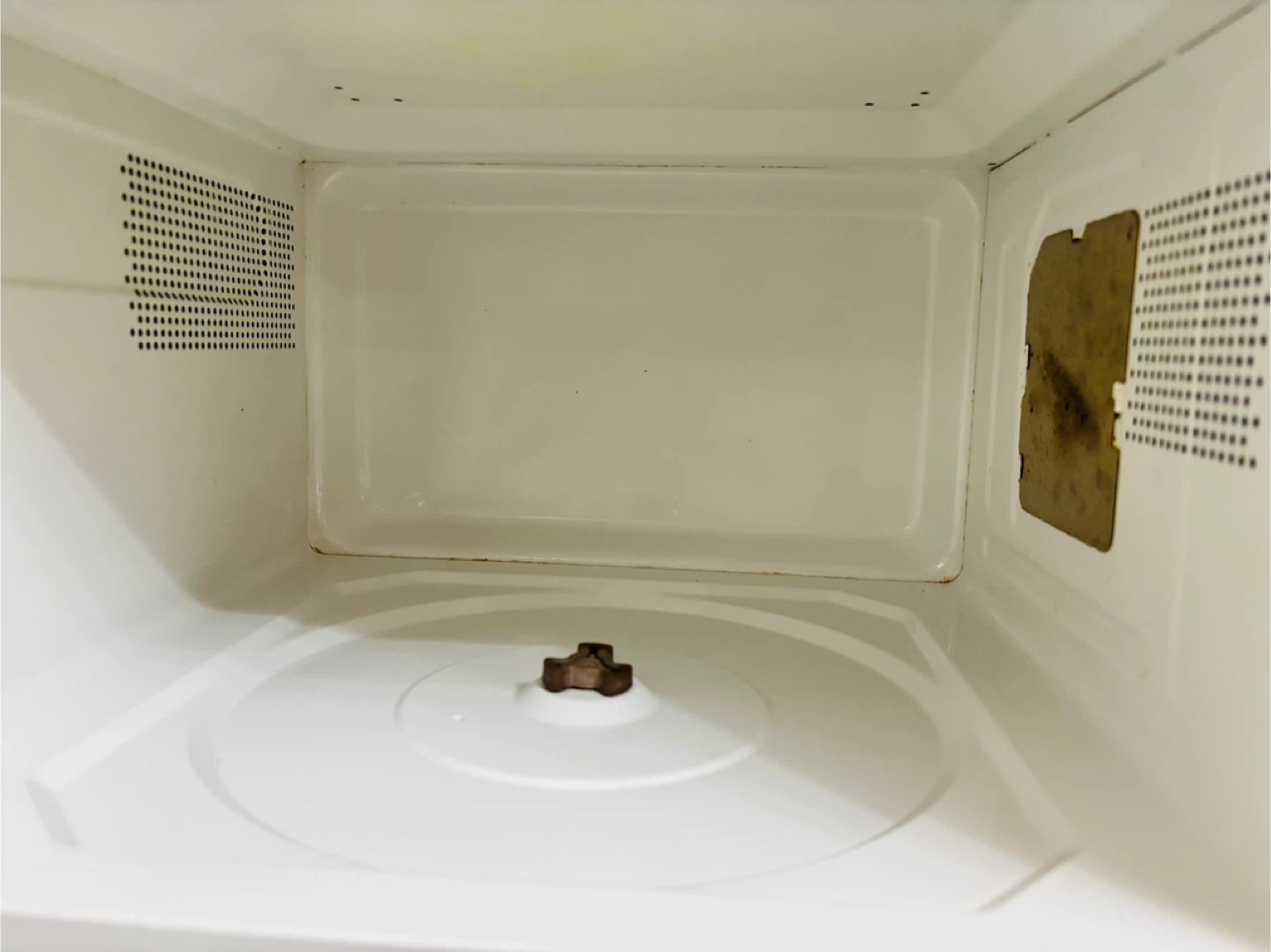 Hamilton Beach Microwave Oven - photo 4