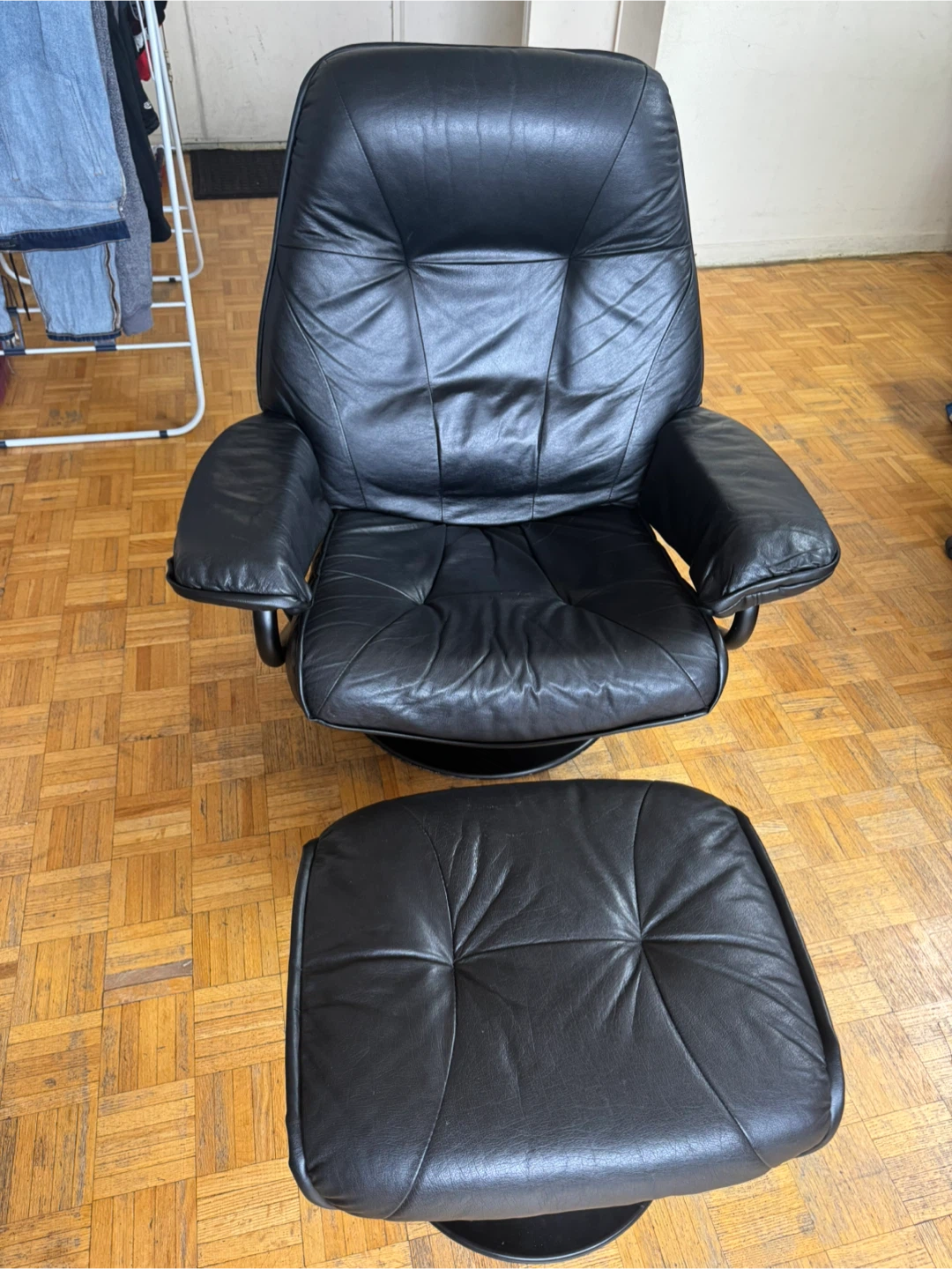 Black Leather Swivel Chair with Ottoman