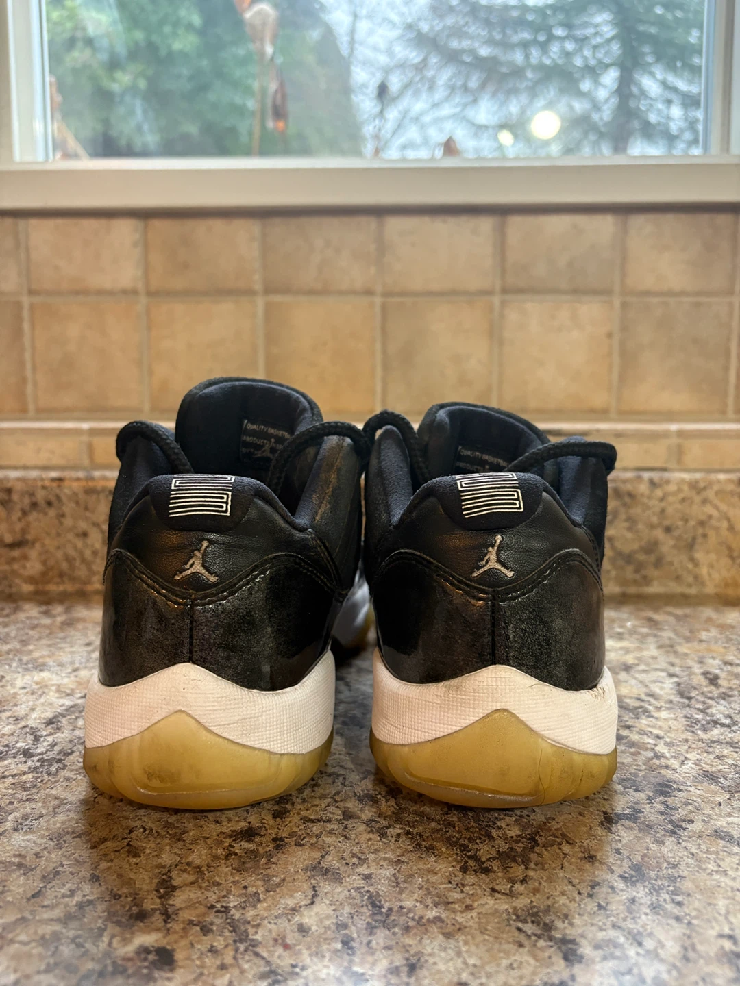 Air Jordan 11 Retro Black/White - photo 2