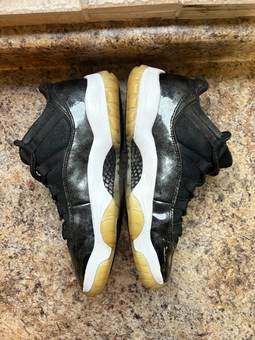 Air Jordan 11 Retro Black/White - photo 5