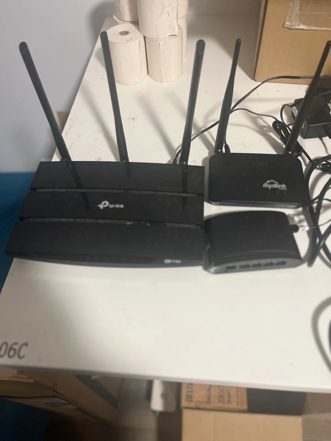 TP-Link Router and mydlink Router