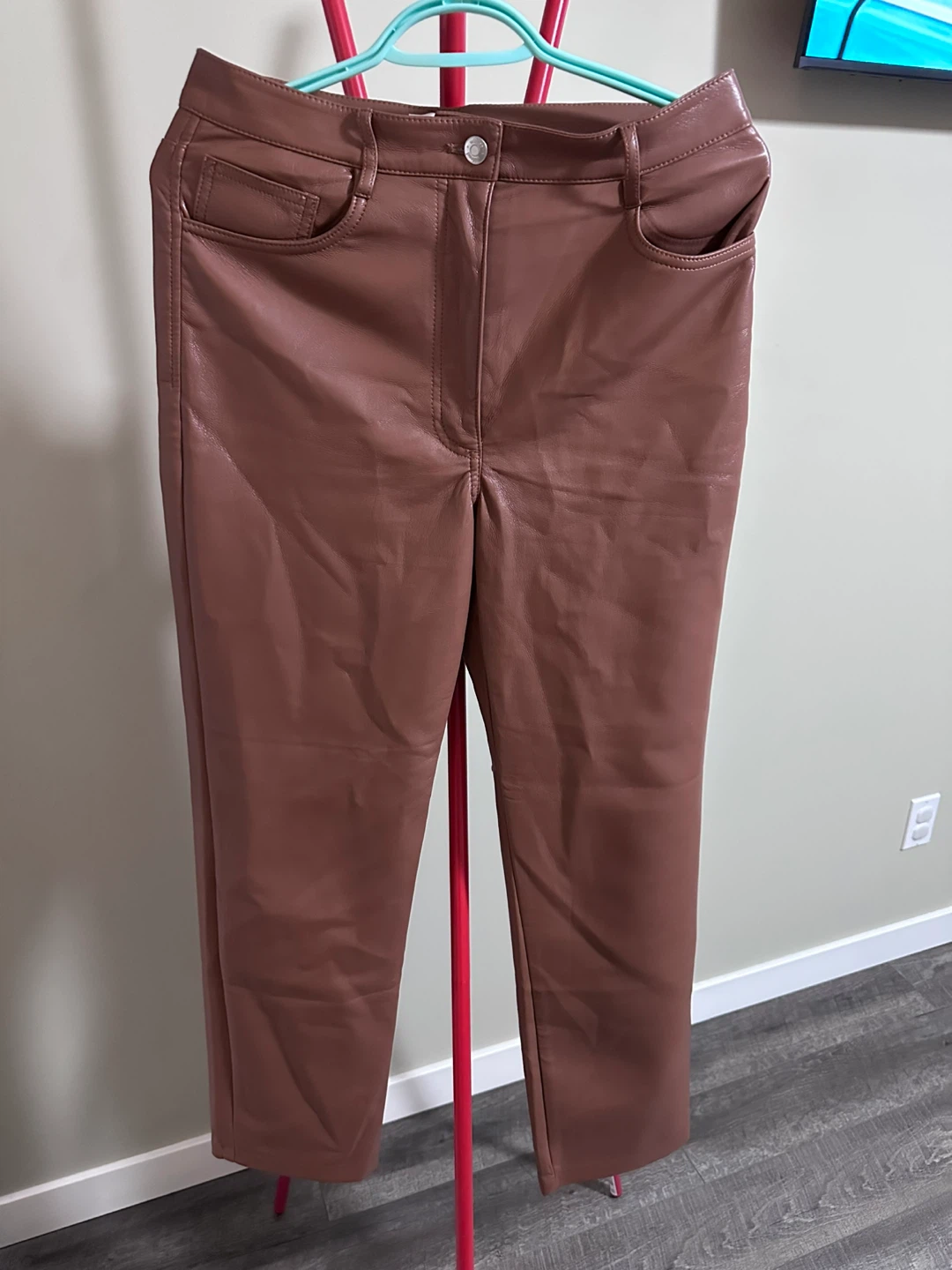 Wilfred Vegan Leather Pants Size 8 - photo 3