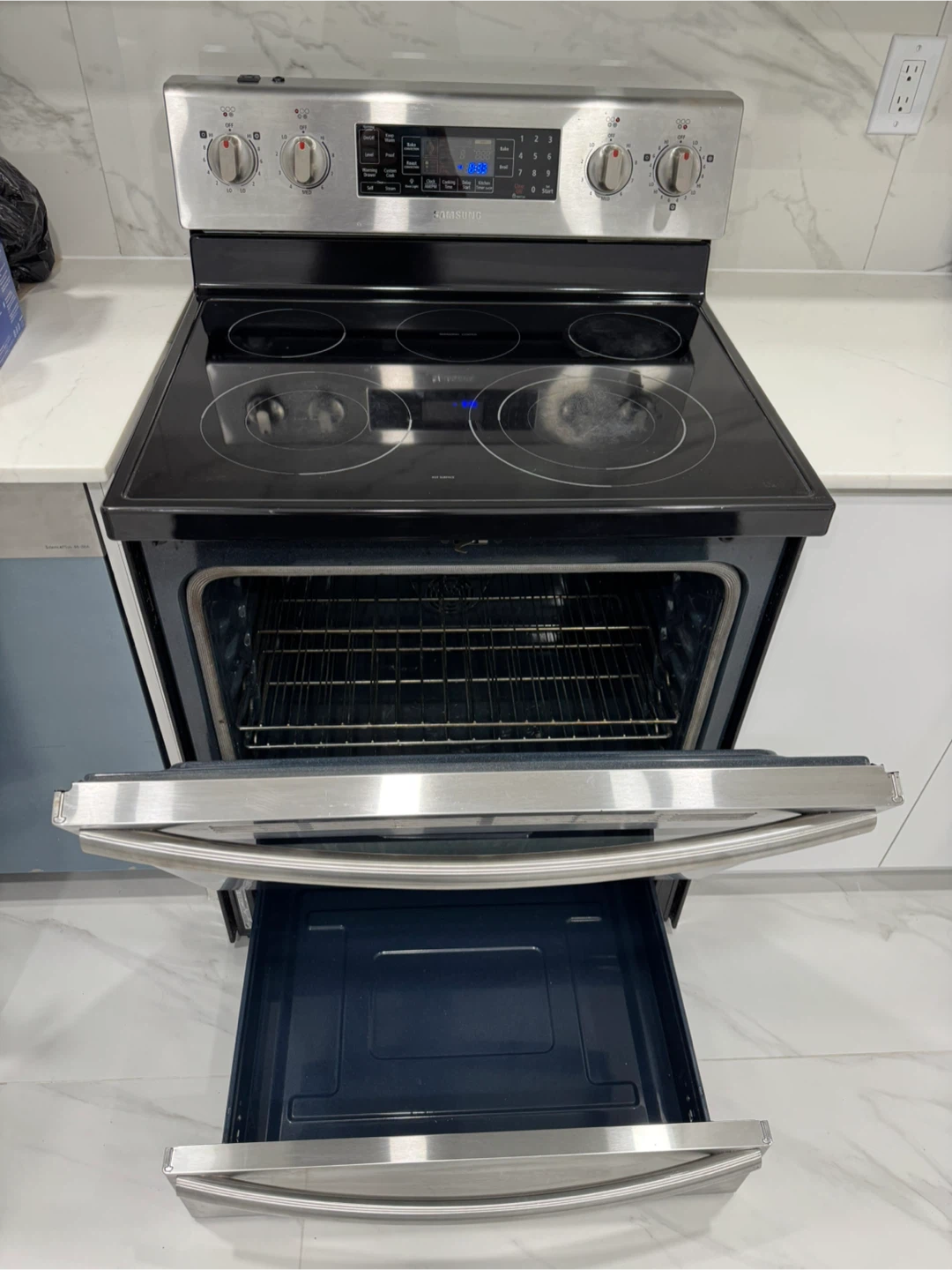Samsung Stainless Steel Electric Range