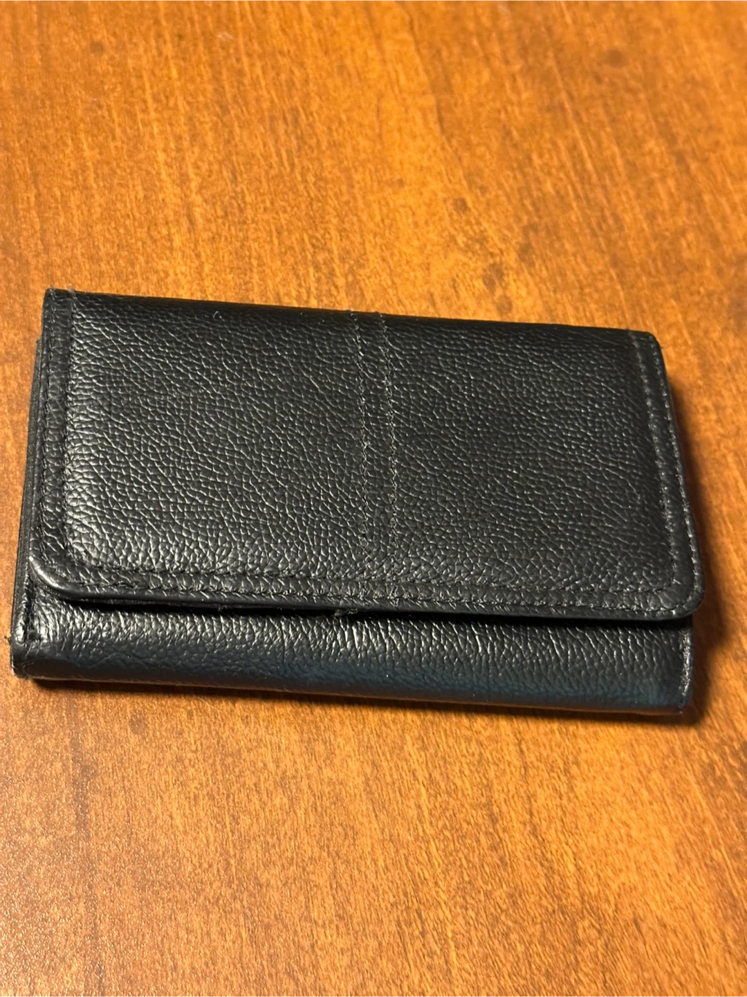 Guang Tong Genuine Leather Trifold Wallet