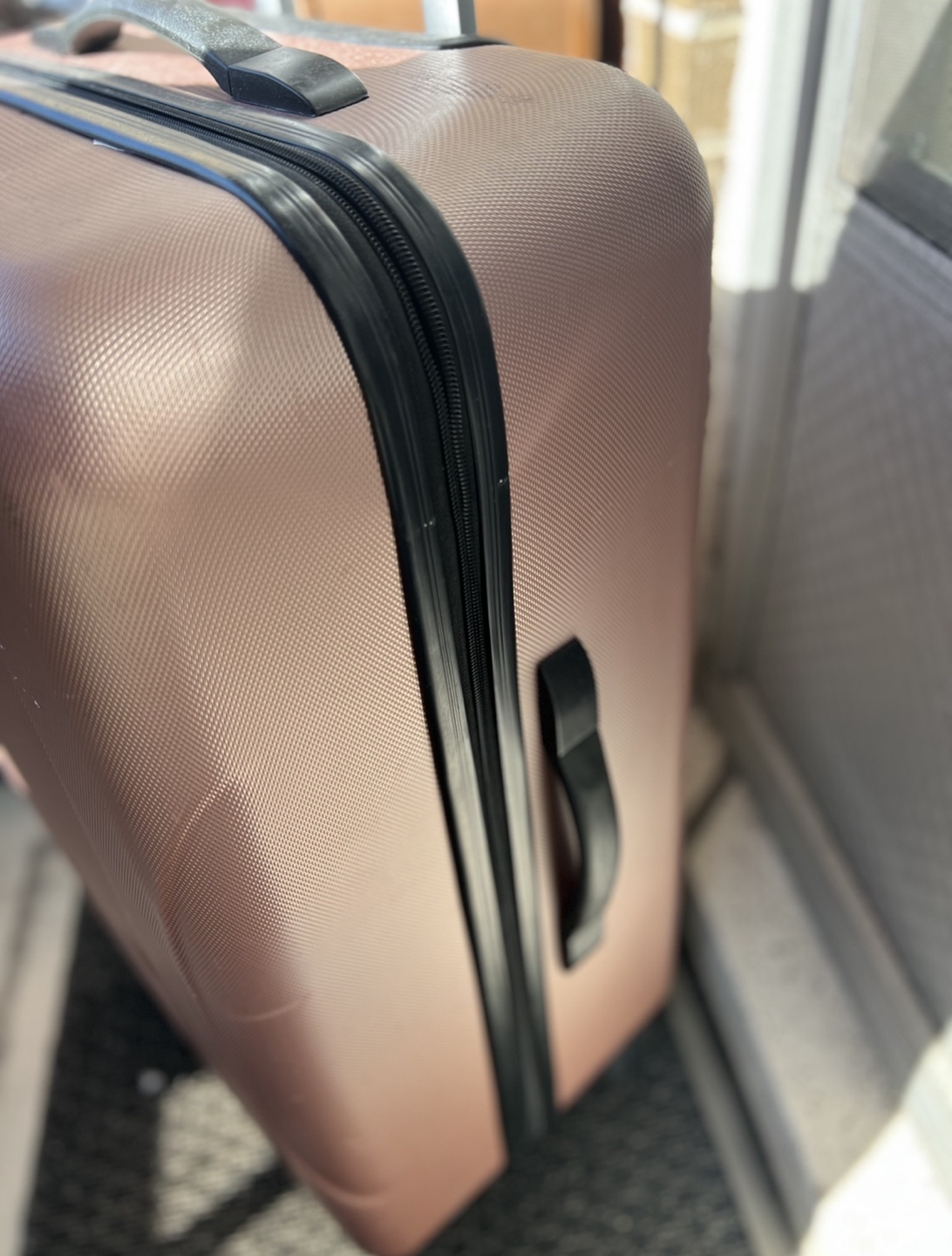 Jetstream Hard Shell Suitcase - photo 2