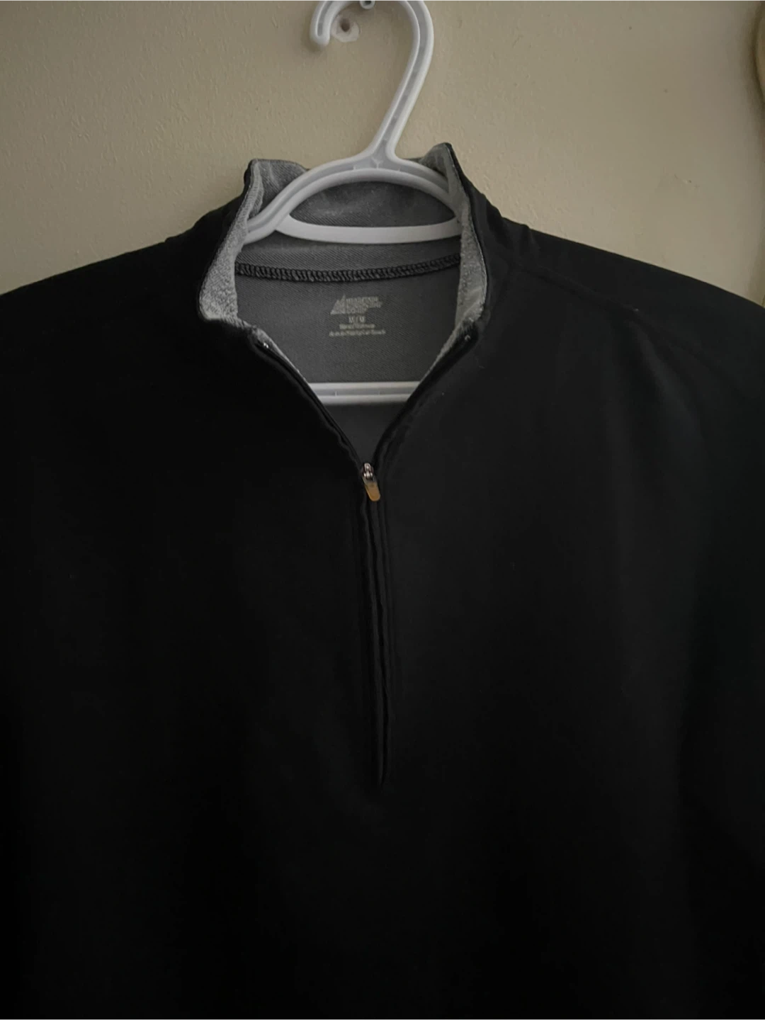 MEC Black Long Sleeve Top - Size L/G - photo 2