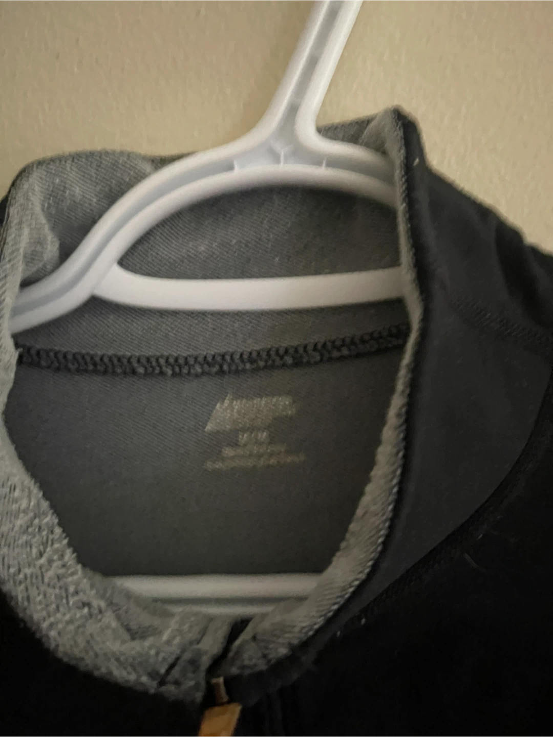 MEC Black Long Sleeve Top - Size L/G