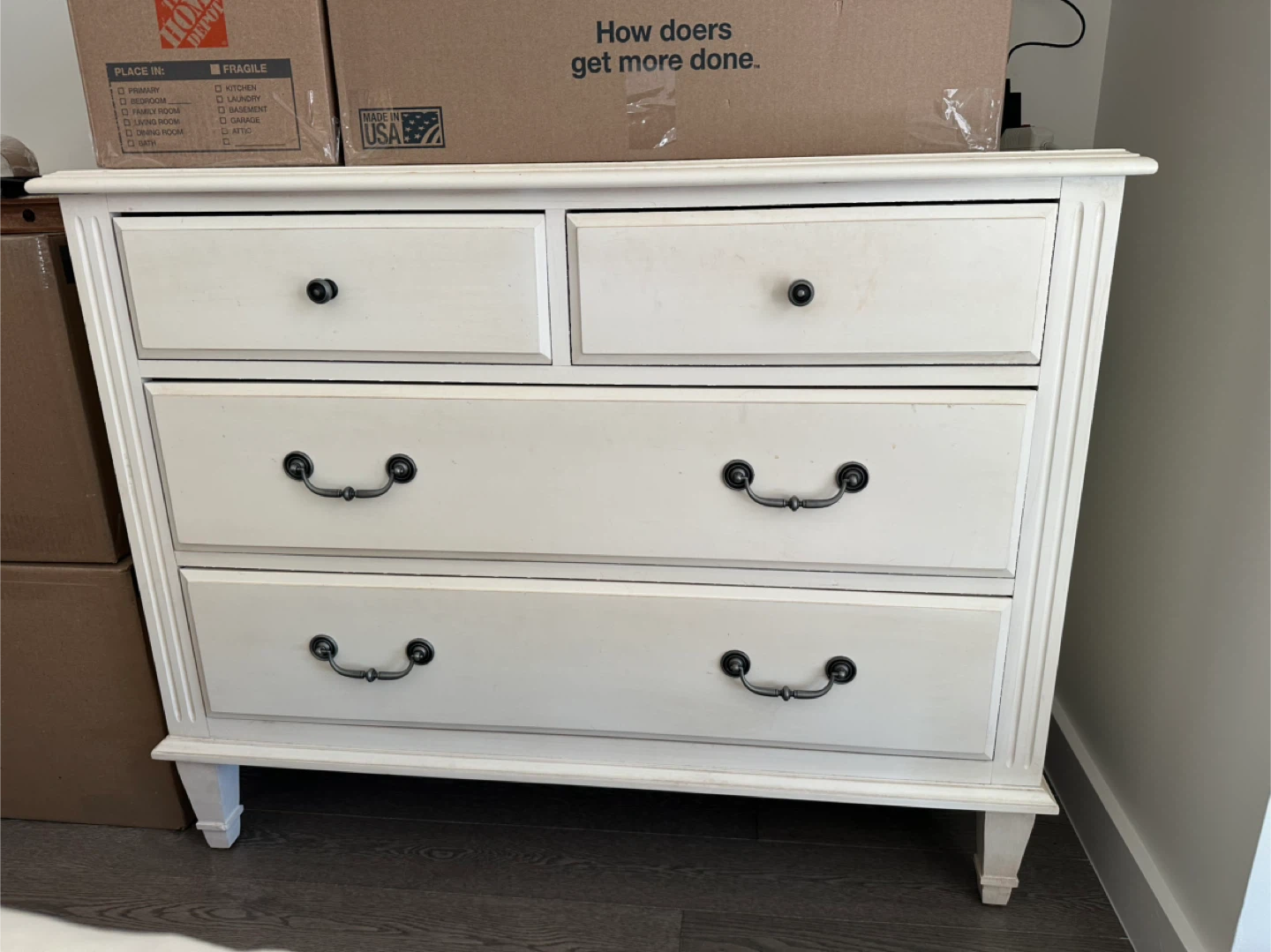 Ethan Allen White Wood 4-Drawer Dresser - photo 2
