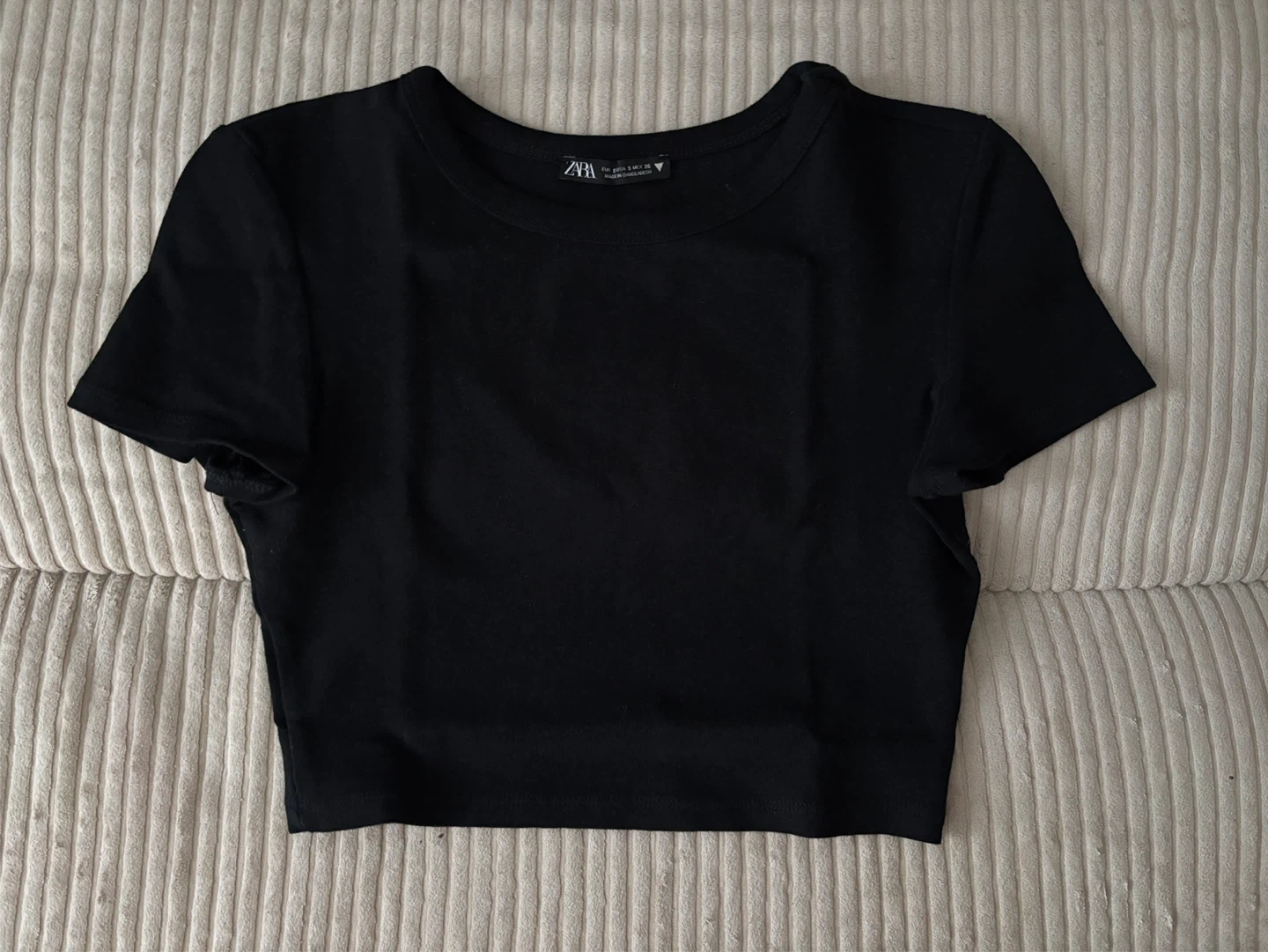 ZARA - Black Crop Top